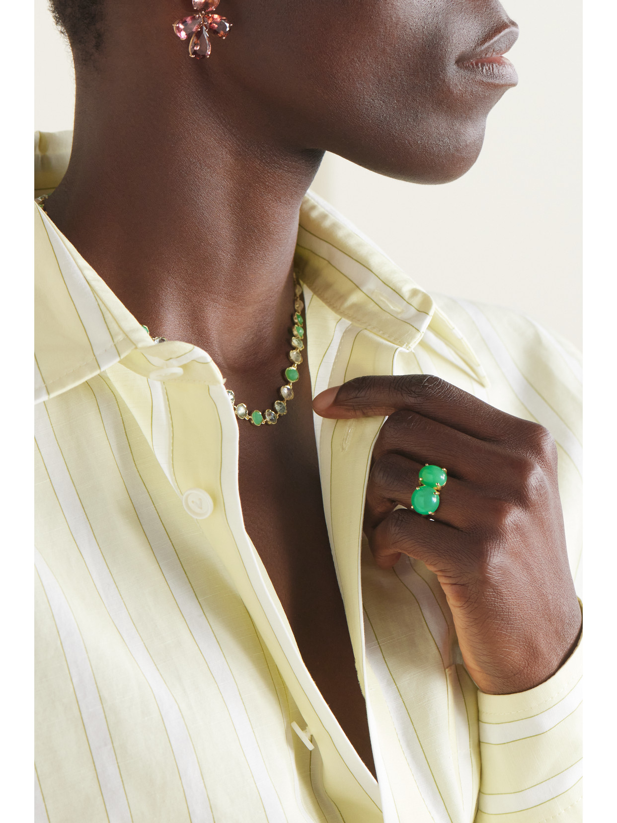 Shop Irene Neuwirth Classic 18-karat Gold Chrysoprase Ring In Green