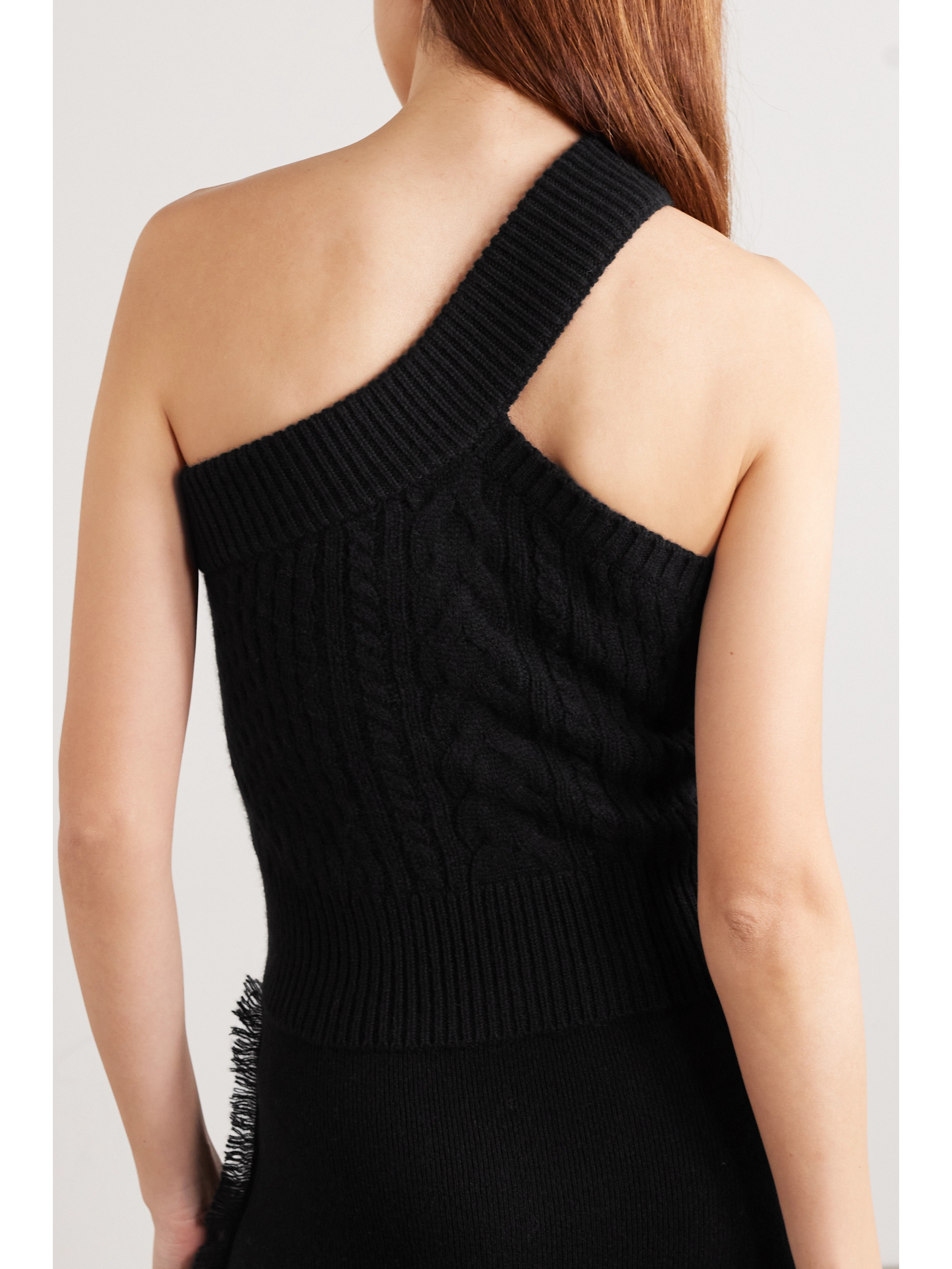 LISA YANG - Hilde one-shoulder cable-knit cashmere top | Plush