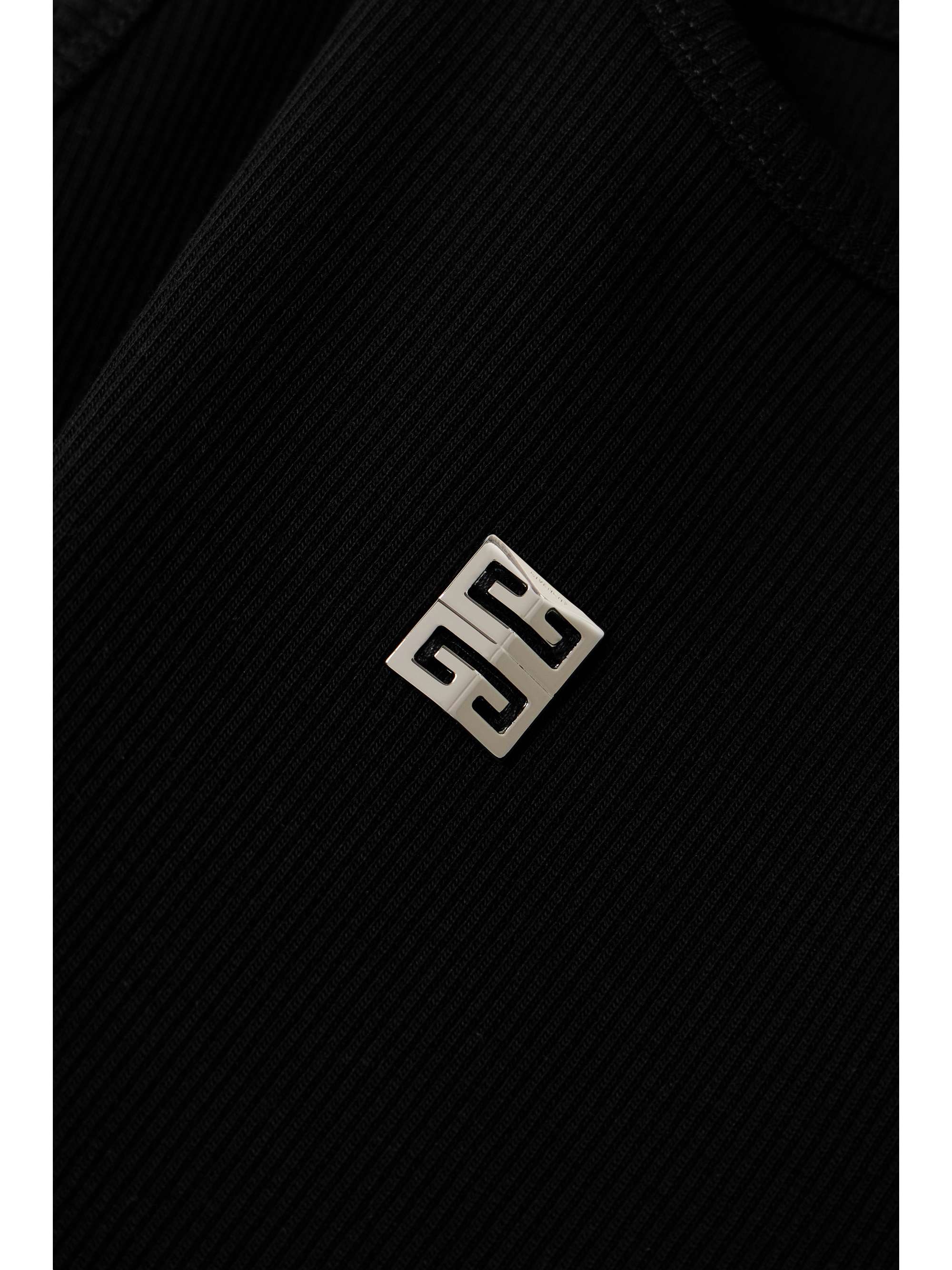 GIVENCHY 