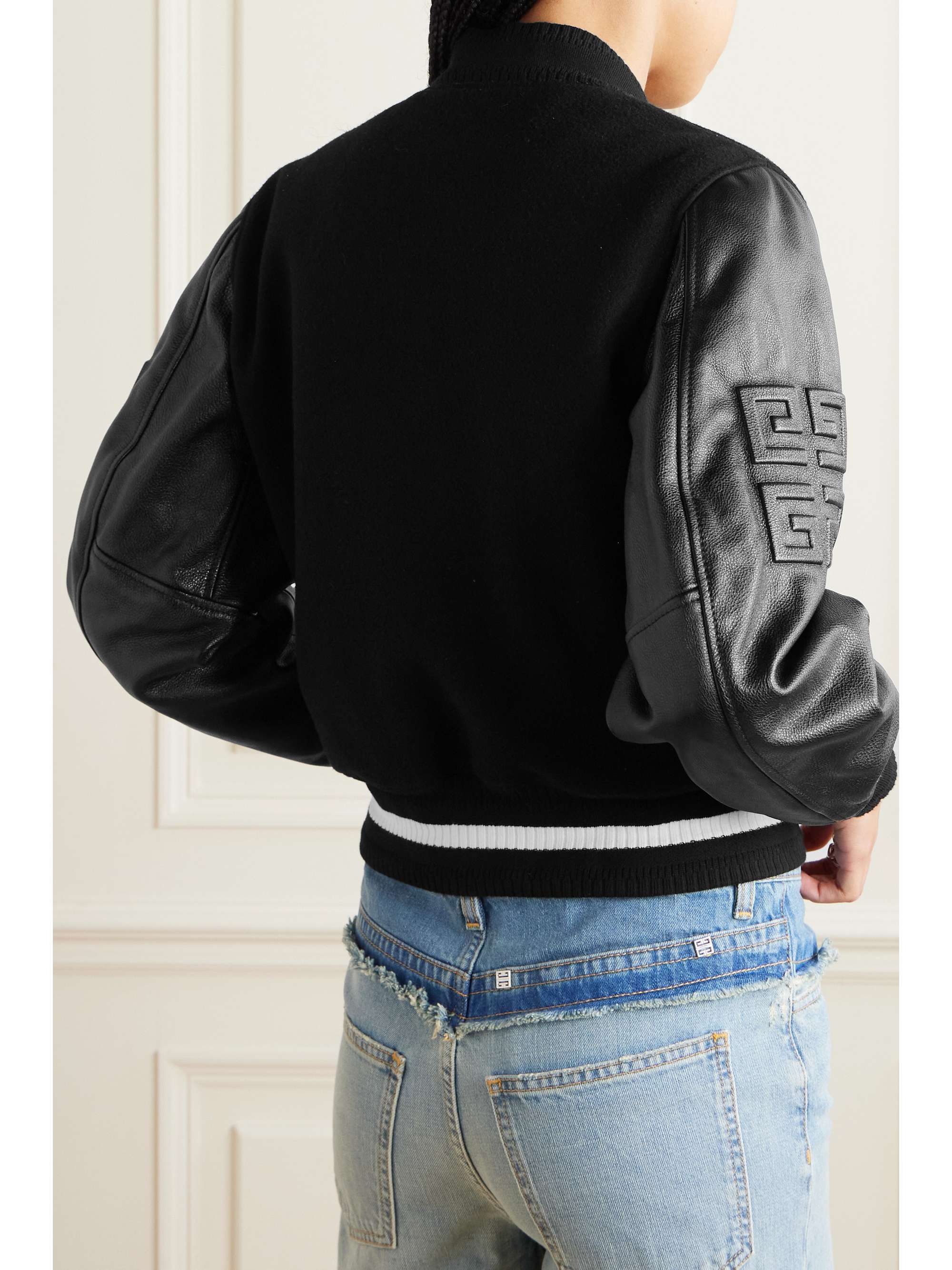 GIVENCHY 