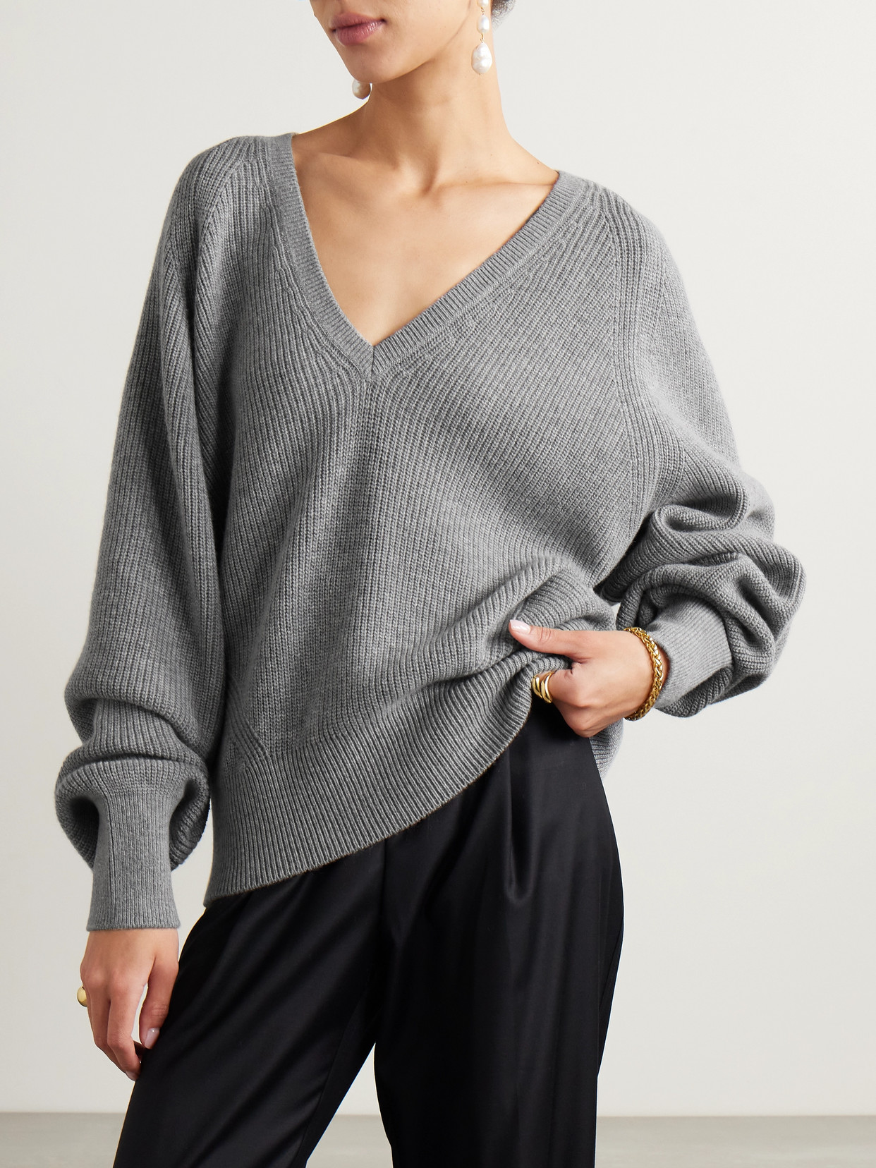 Shop Sasuphi Merino Wool And Cashmere-blend Sweater In Gray