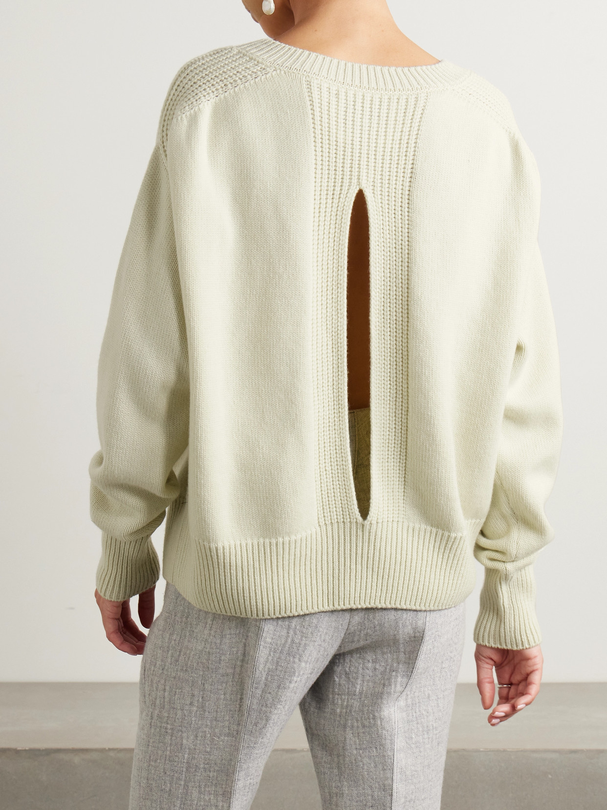 Sasuphi Cutout Cashmere Sweater In Yellow