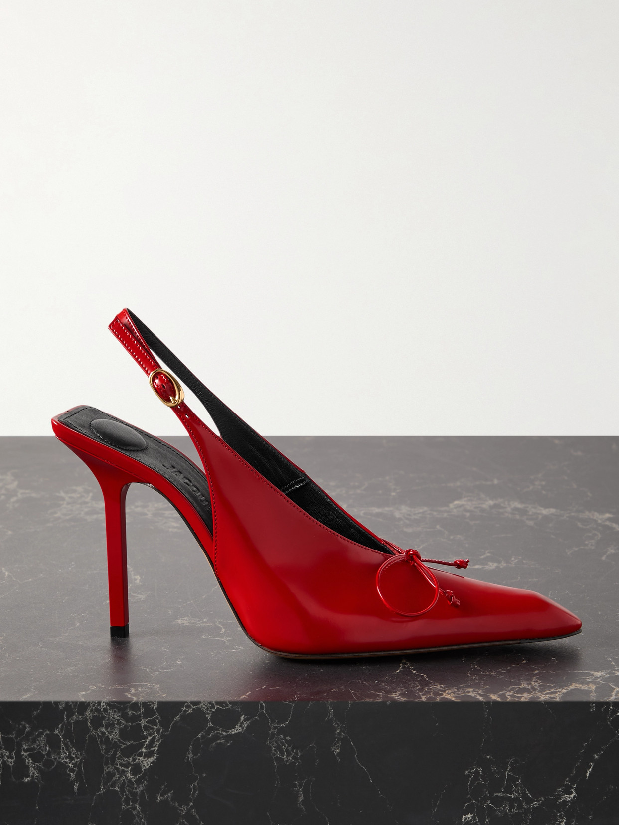 Shop Jacquemus Cubisto Bow-detailed Leather Slingback Pumps In Red