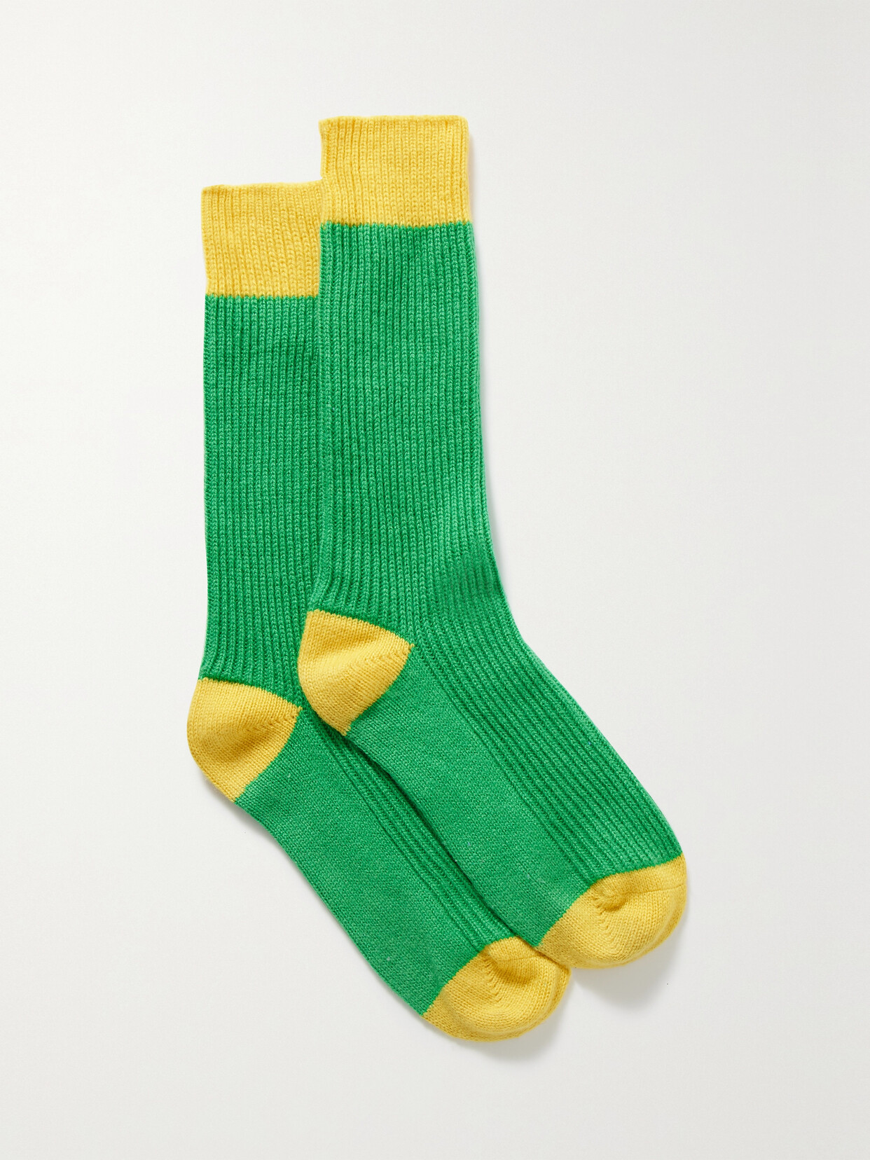 Guest In Residence Two-tone Ribbed Cashmere Socks In Green,yellow