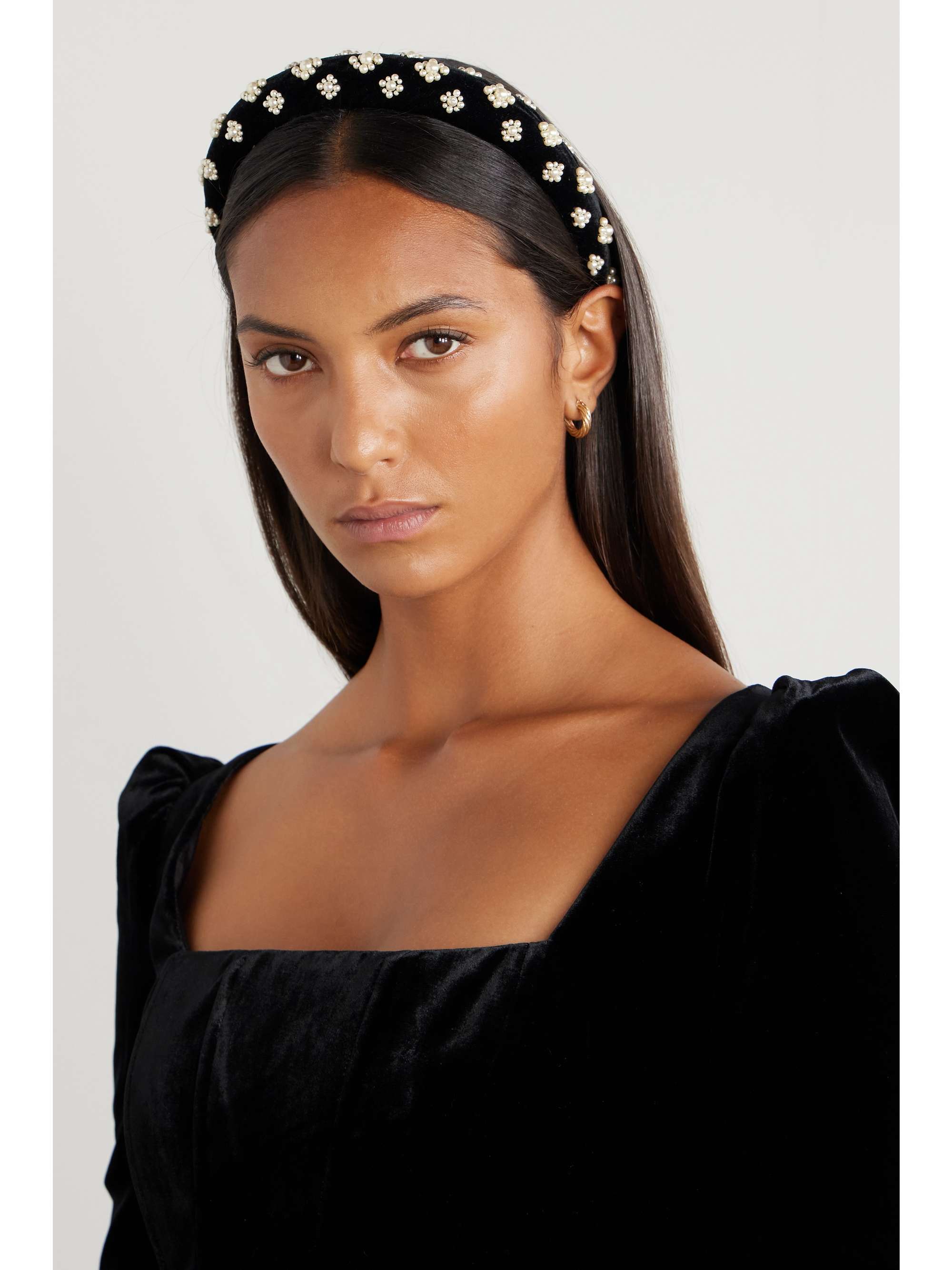 JENNIFER BEHR Margaret faux pearl-embellished velvet headband | NET-A ...