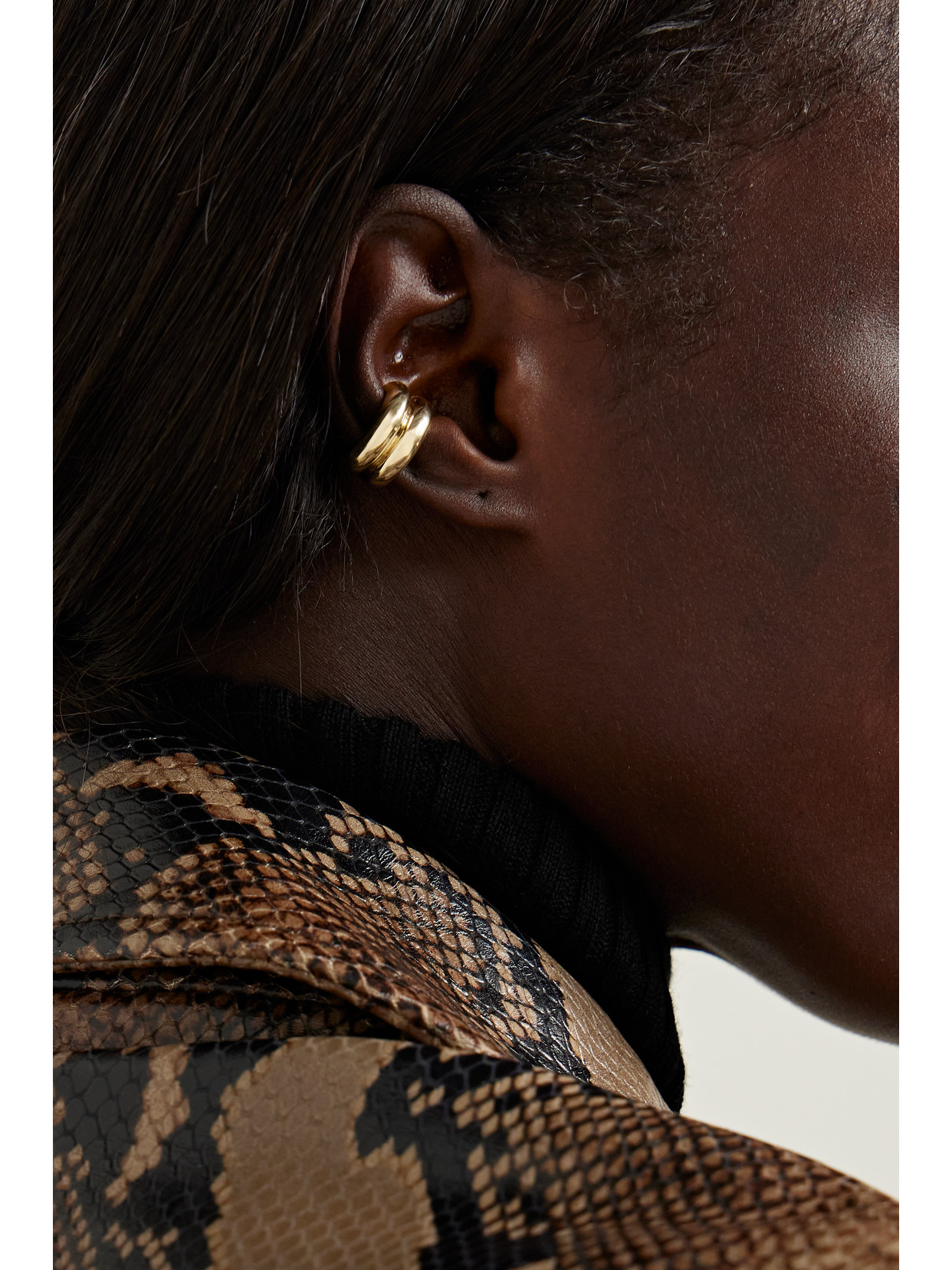 Shop Yvonne Léon 9-karat Gold Ear Cuff