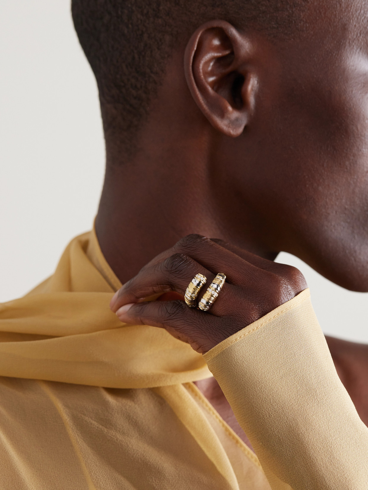 Yvonne Léon Bague Toi & Moi Gaufrette 14-karat White And Yellow Gold Diamond Ring In Gold