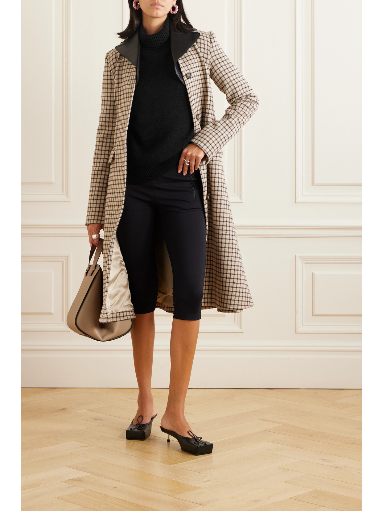 Lisa Yang Heidi Cashmere Turtleneck Sweater In Black