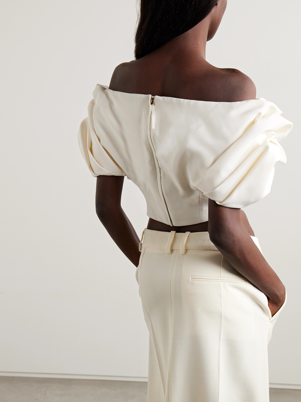 Gabriela Hearst Erwan Cropped Off-the-shoulder Silk And Wool-blend Cady Top In Ivory