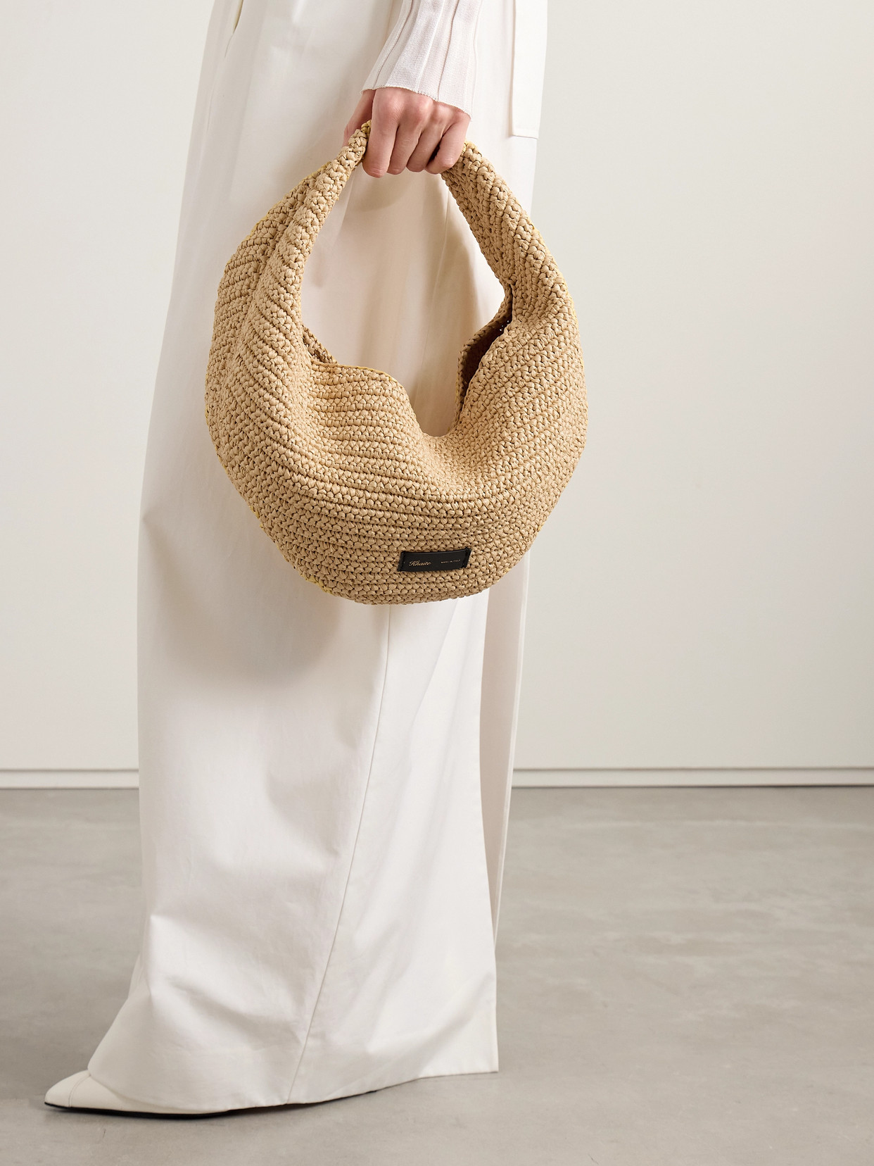 Khaite Olivia Medium Raffia Shoulder Bag In Neutrals