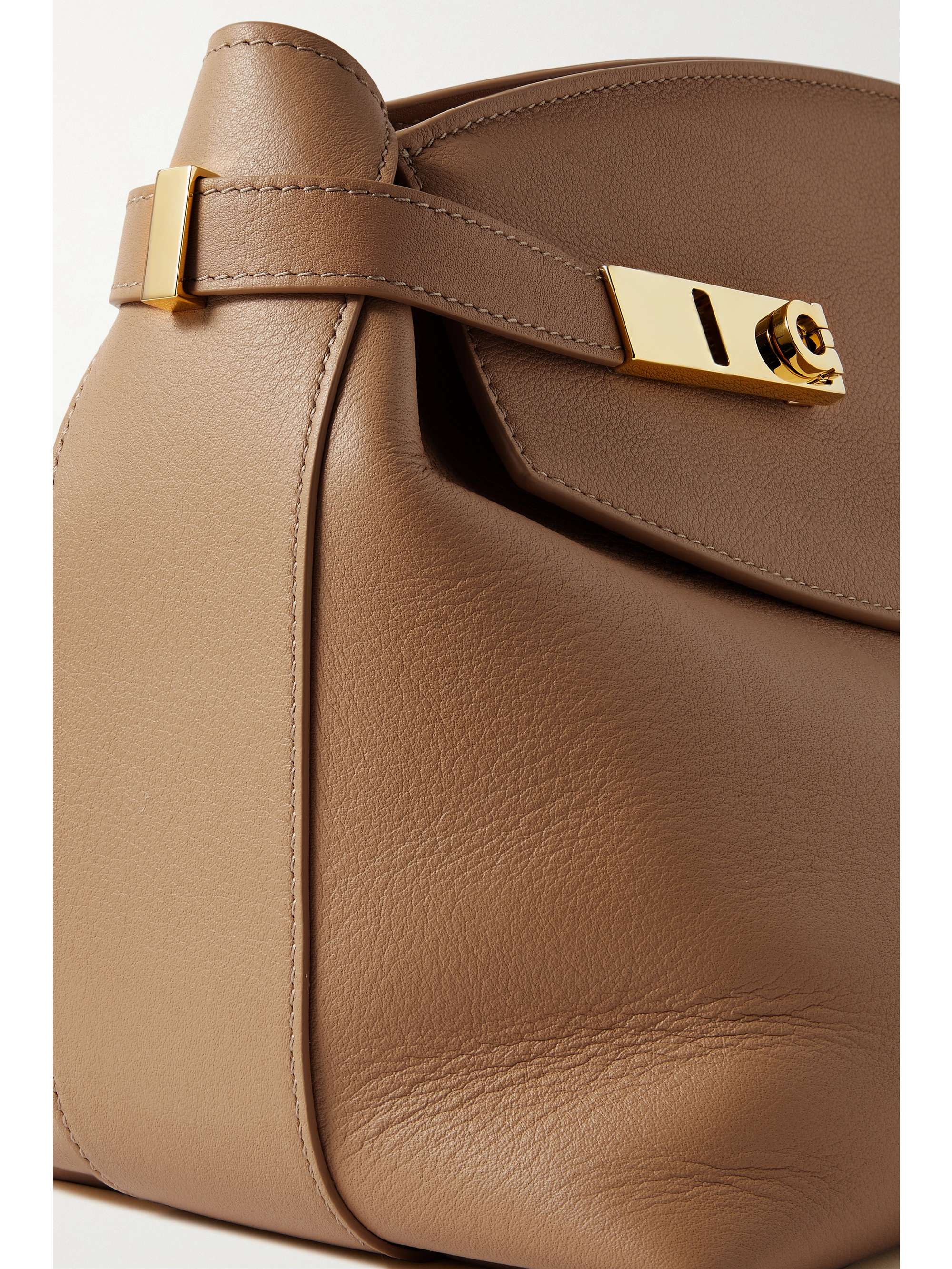 FERRAGAMO 