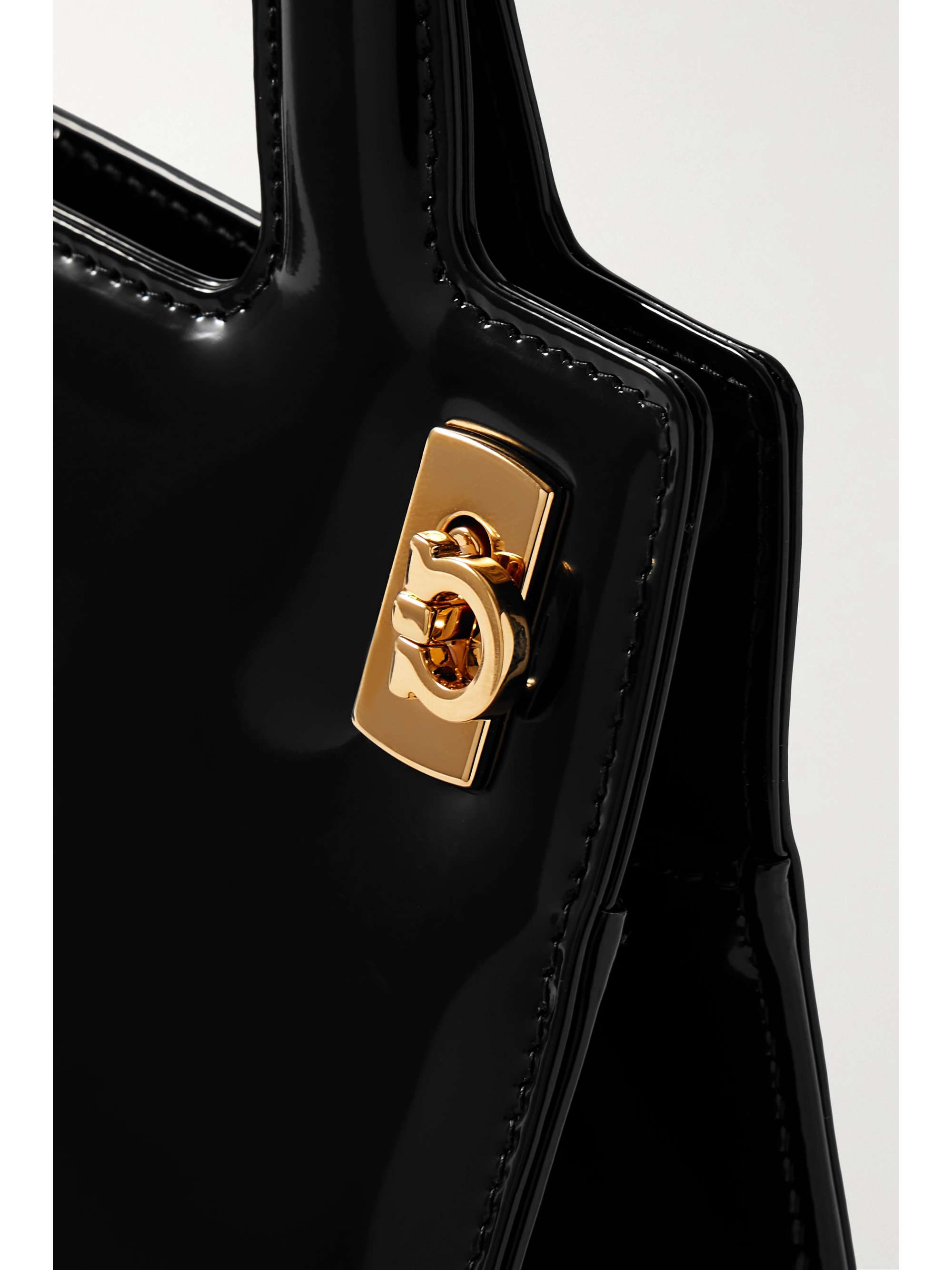FERRAGAMO 