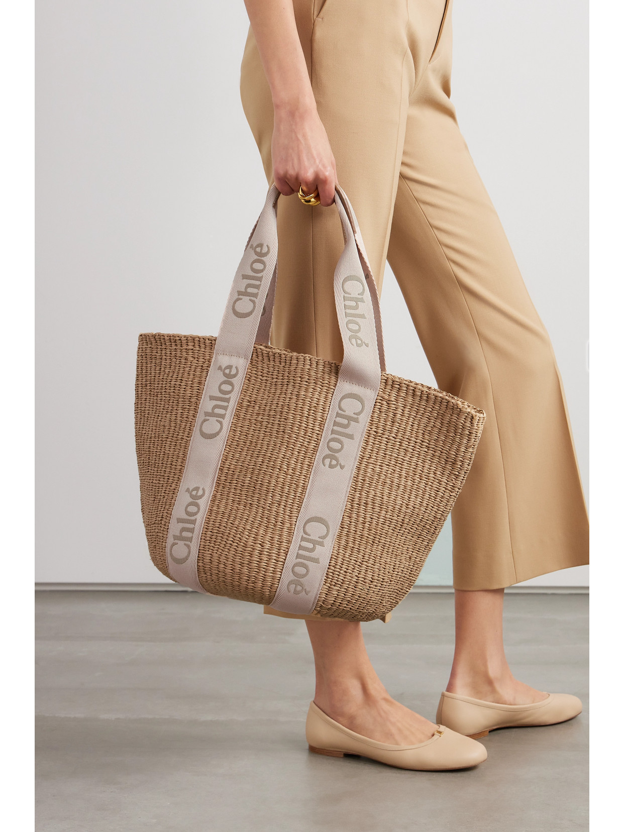 Shop Chloé Woody Large Leather-trimmed Raffia Tote In Neutrals