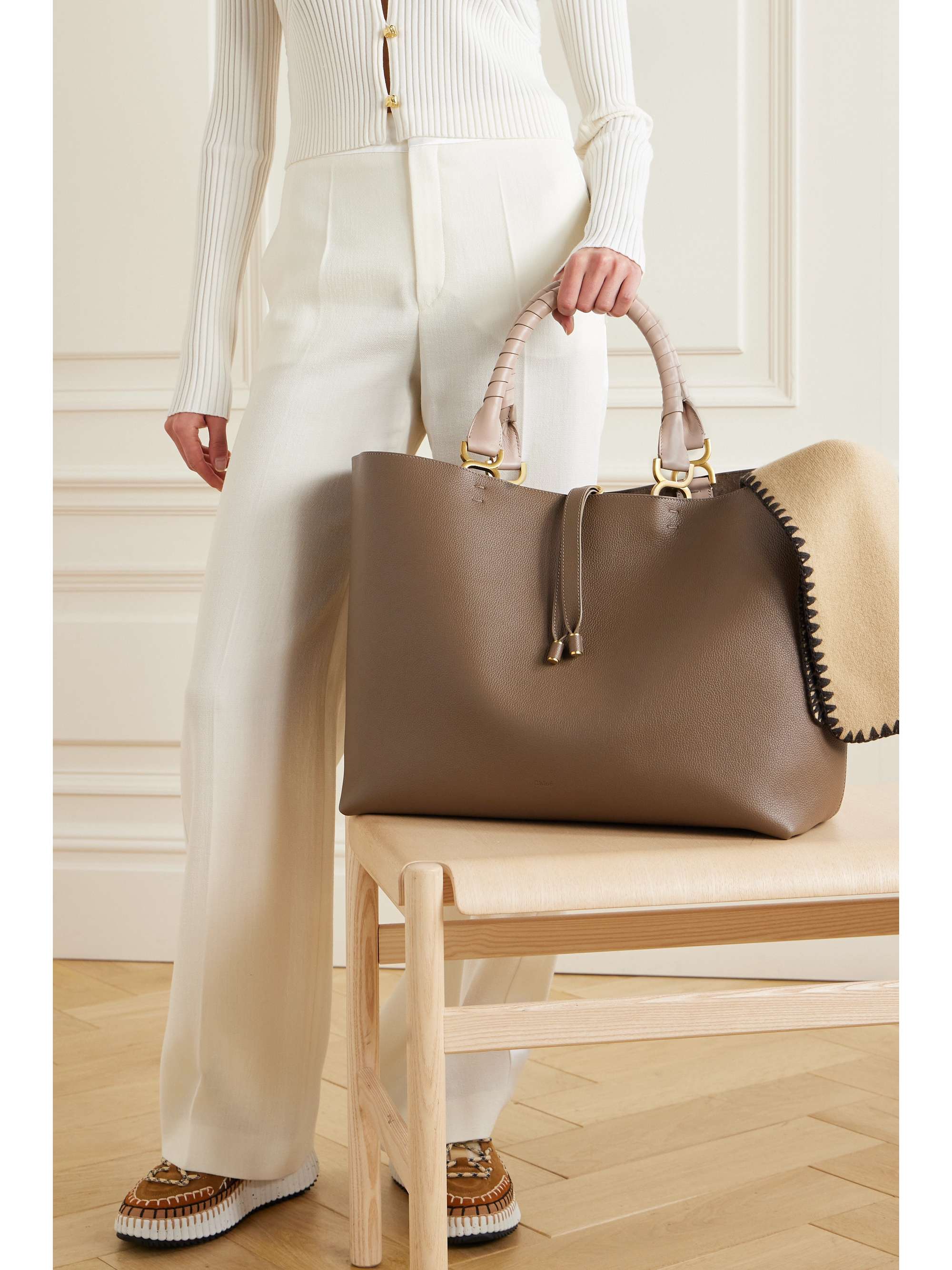 CHLOÉ 