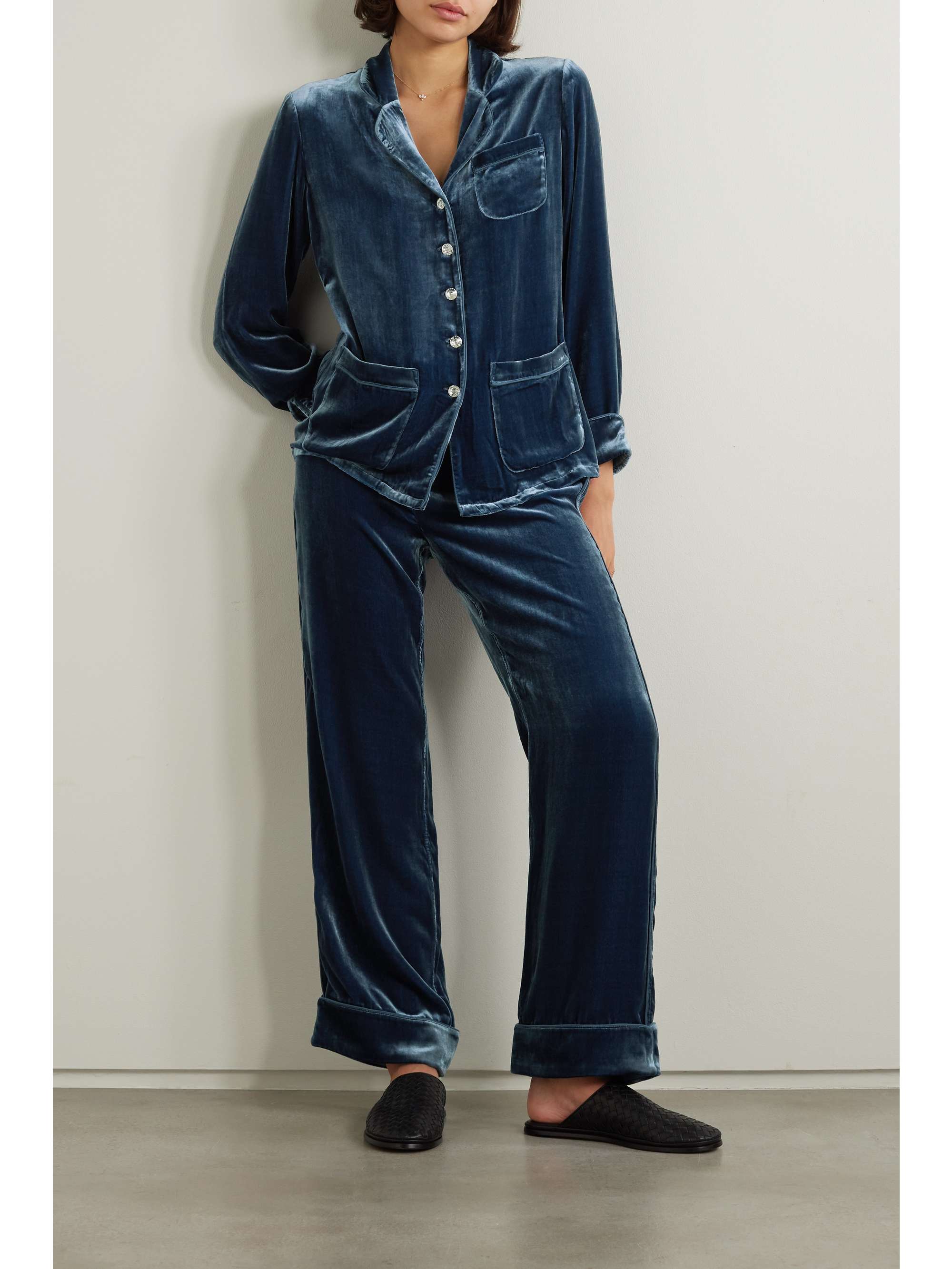 OLIVIA VON HALLE Coco piped velvet pajama set