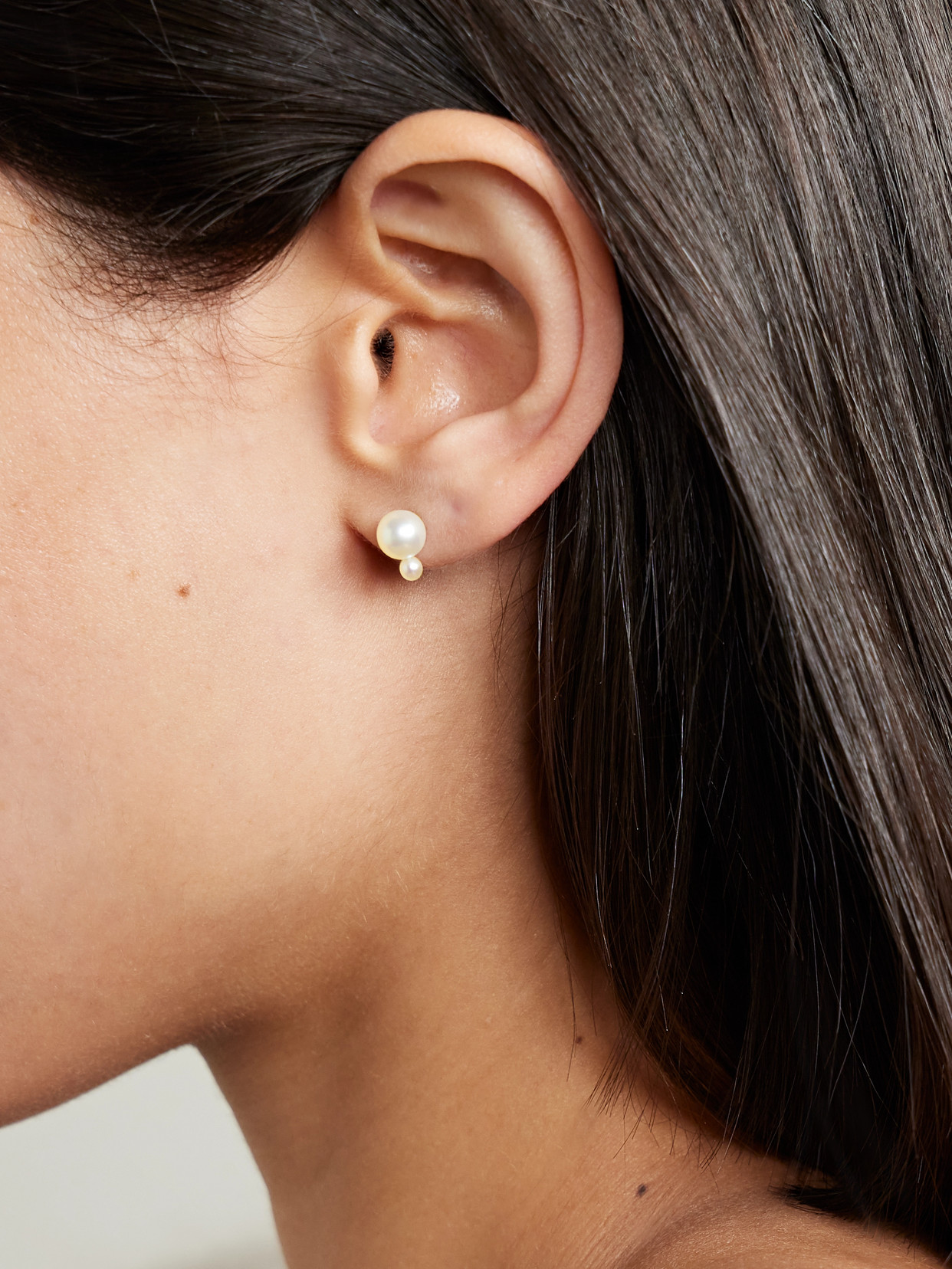 Mizuki 14-karat Gold Pearl Earrings In Gold