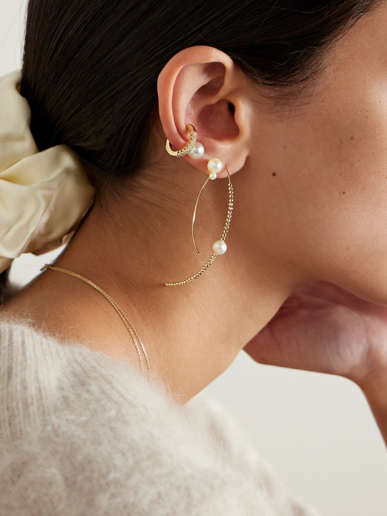 Mizuki 14-karat Gold Pearl Earrings In Gold