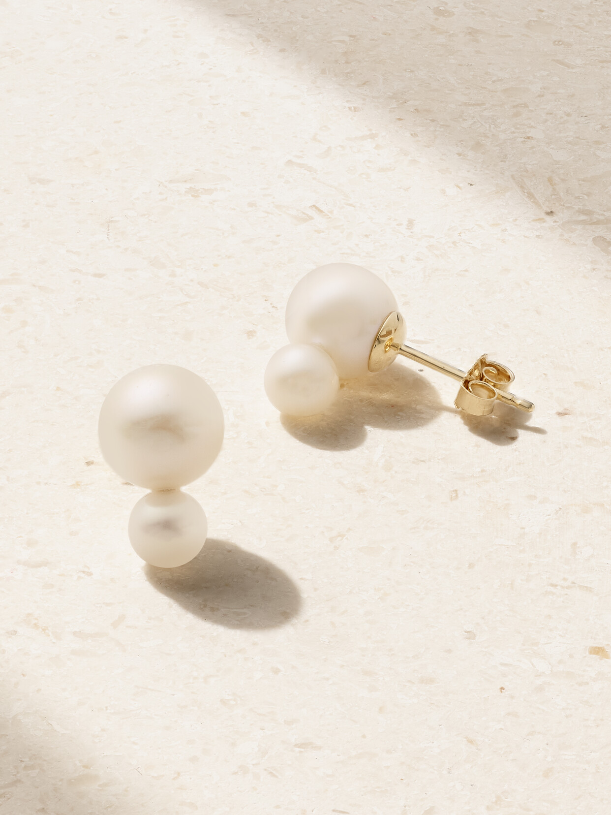 Mizuki 14-karat Gold Pearl Earrings In White