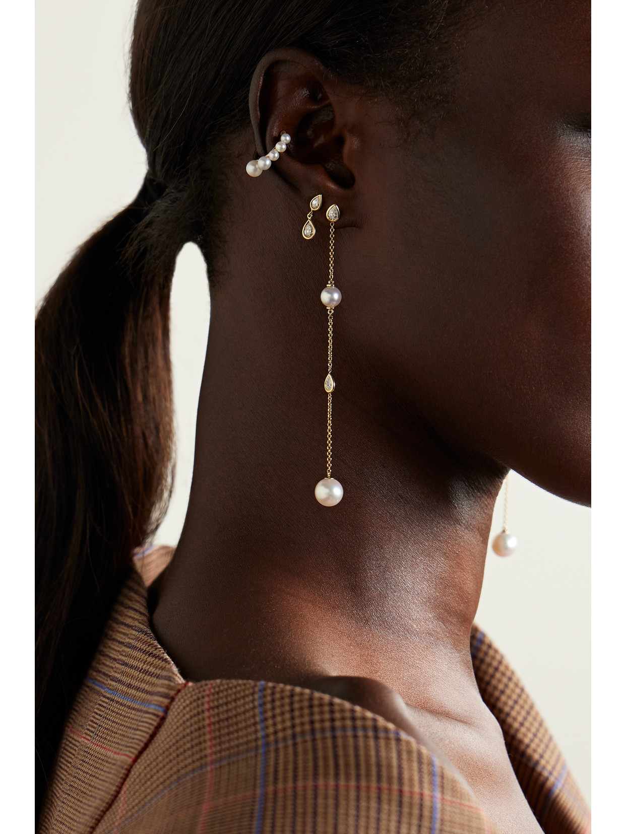 Mizuki 14-karat Gold, Pearl And Diamond Earrings In Gold