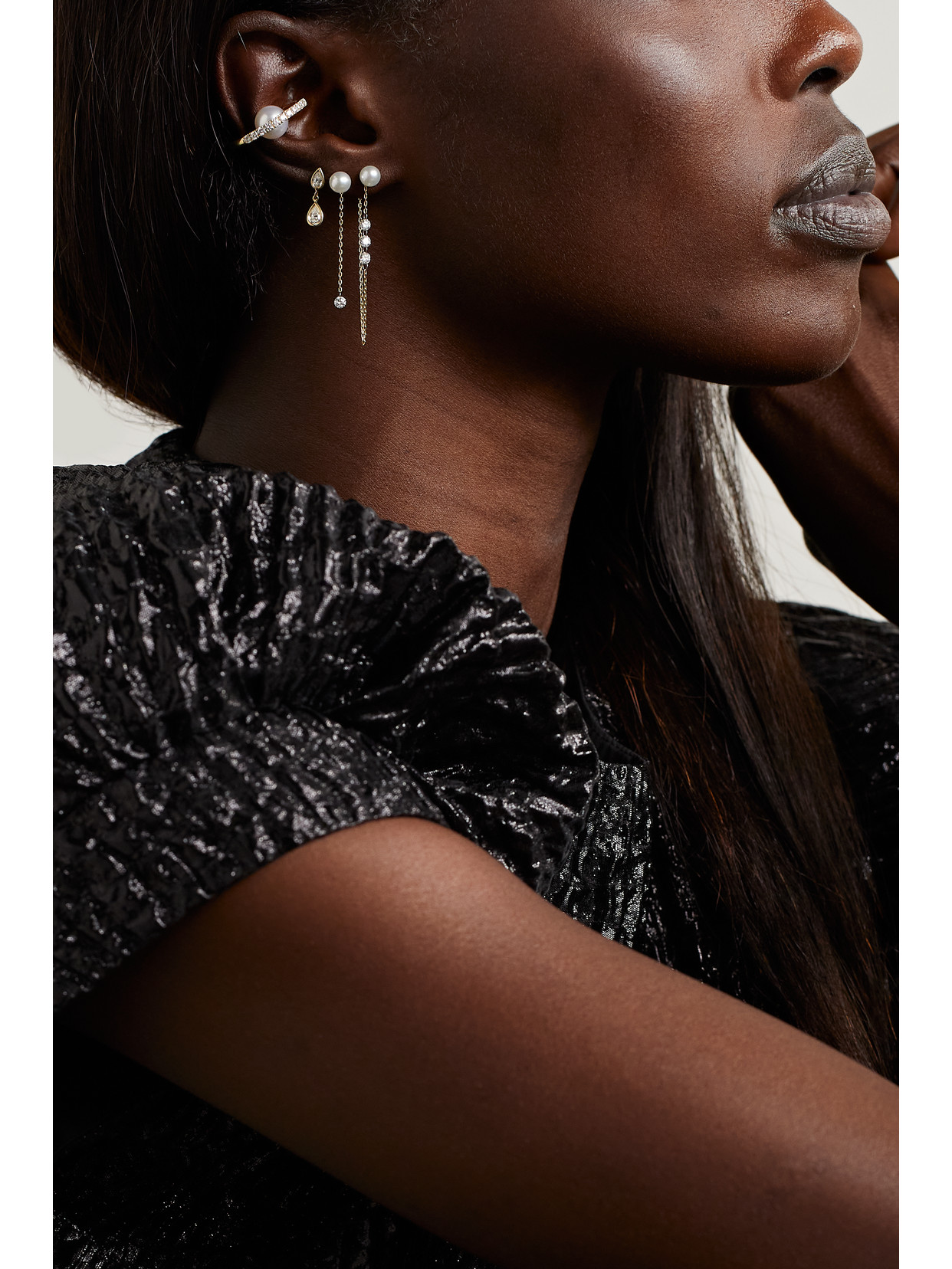 Mizuki 14-karat Gold, Pearl And Diamond Earrings In Gold