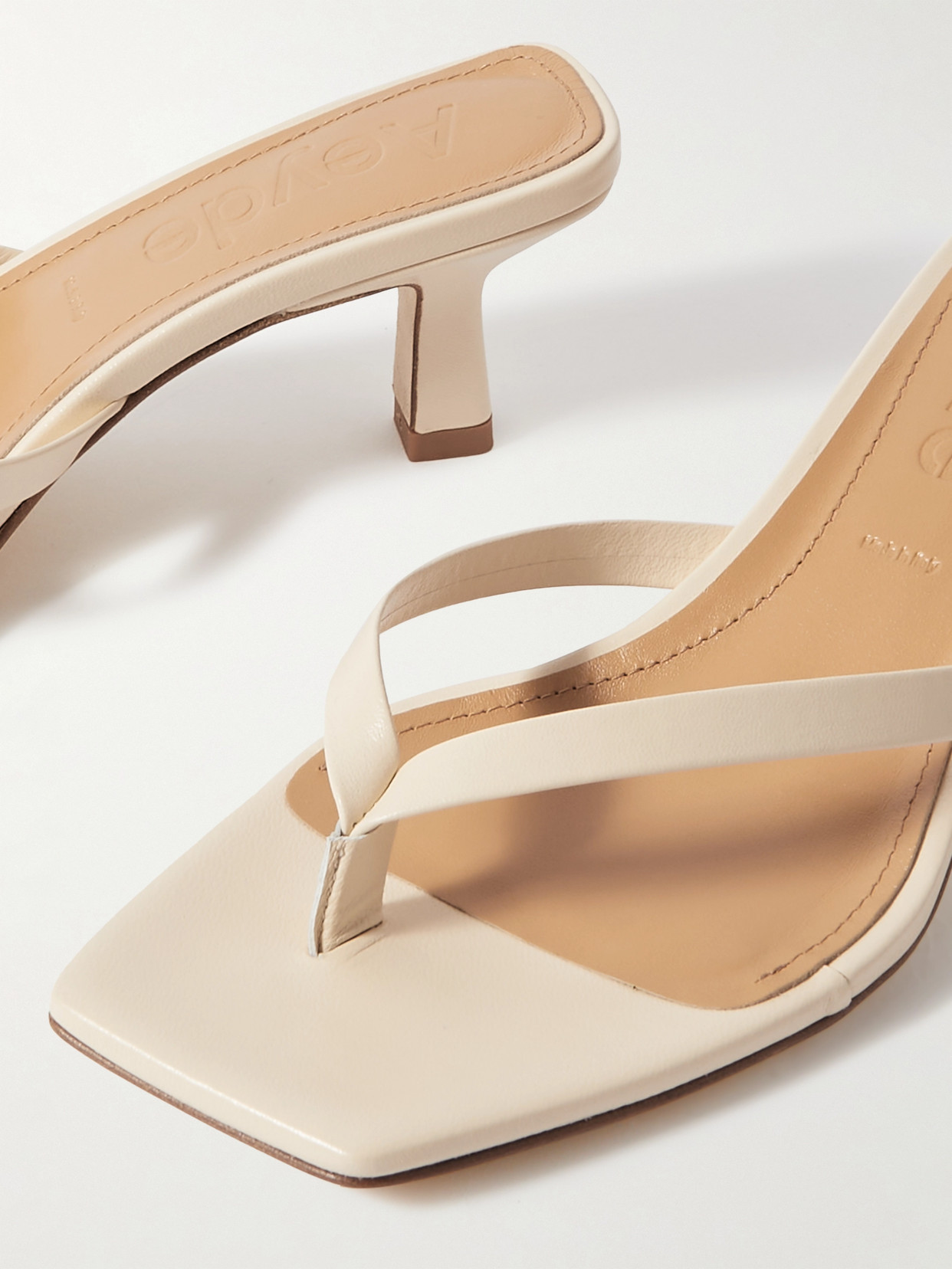 Aeyde Wilma Leather Sandals In Cream
