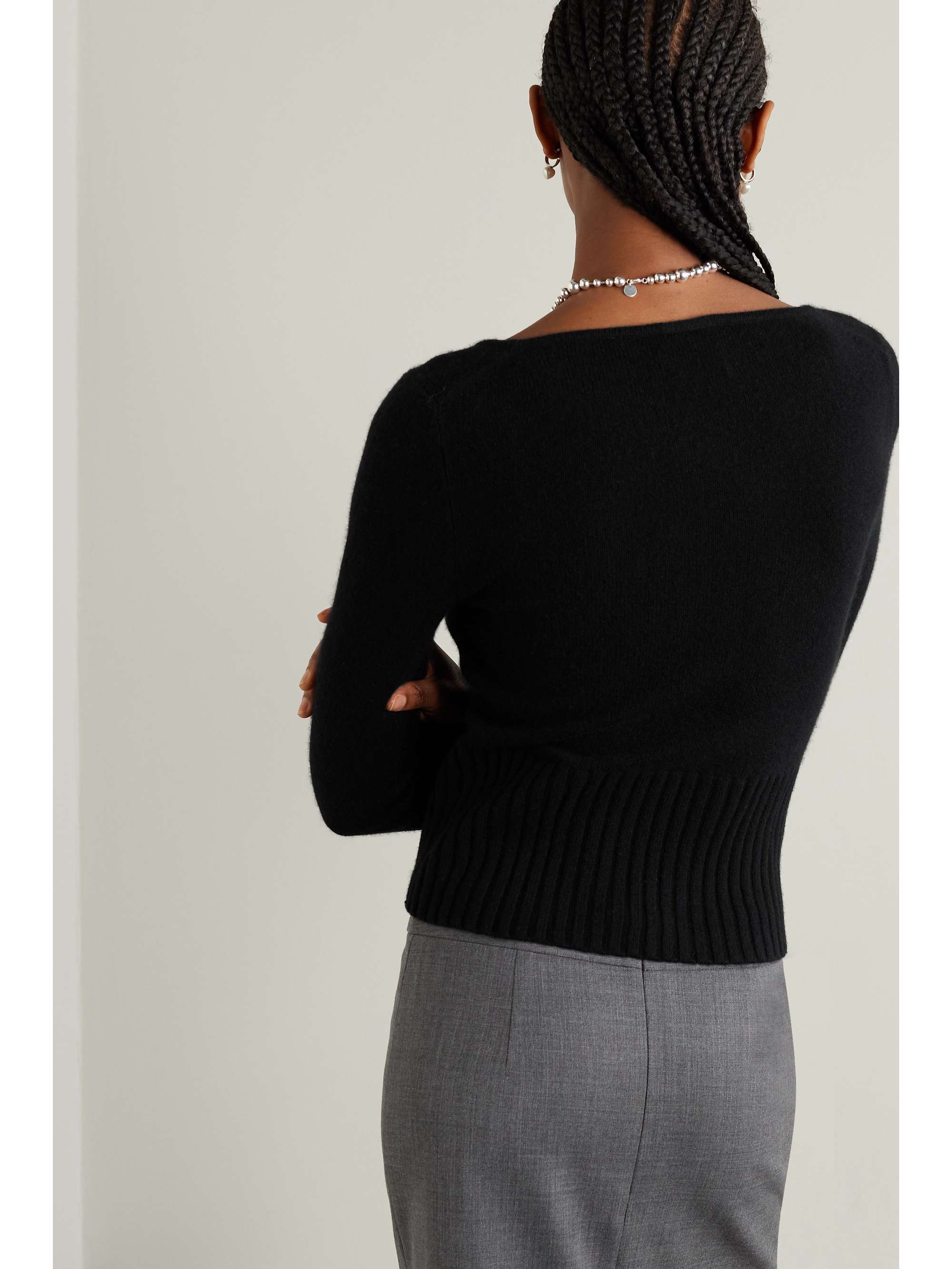 ALLUDE 