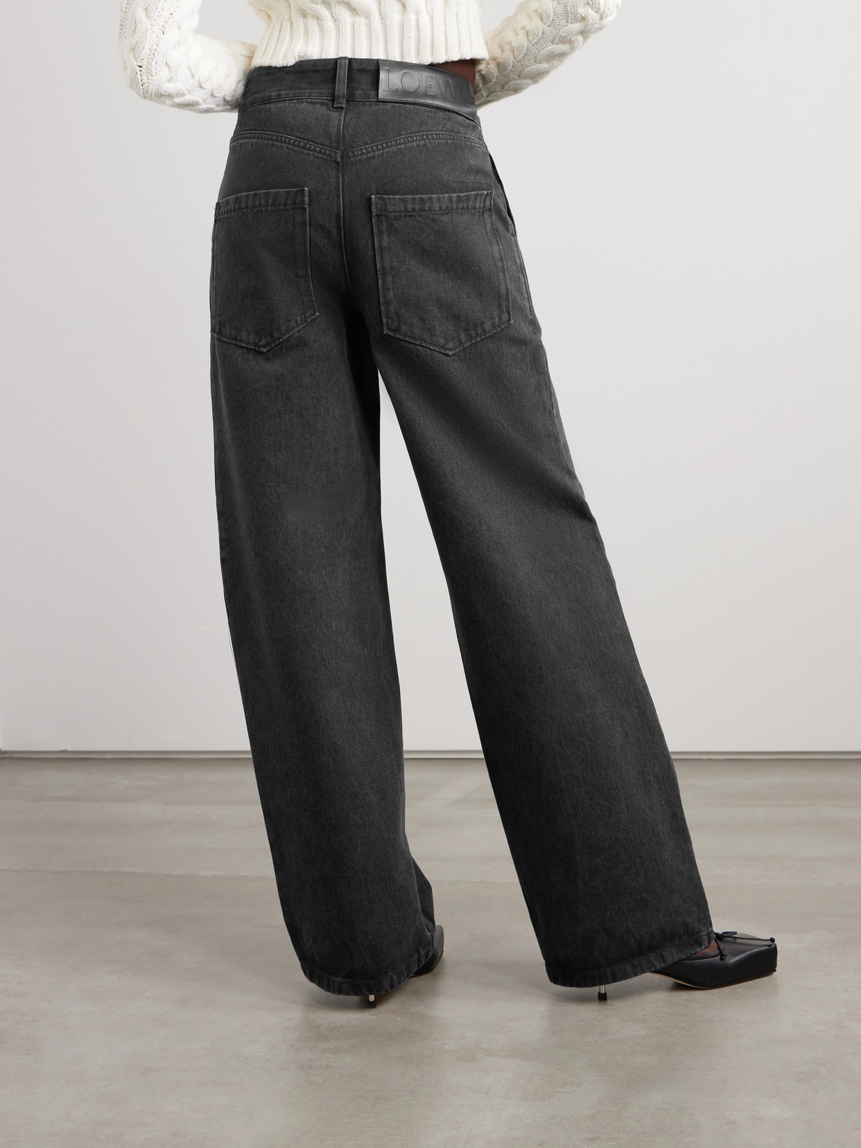 Loewe Anagram Appliquéd Boyfriend Jeans In Black