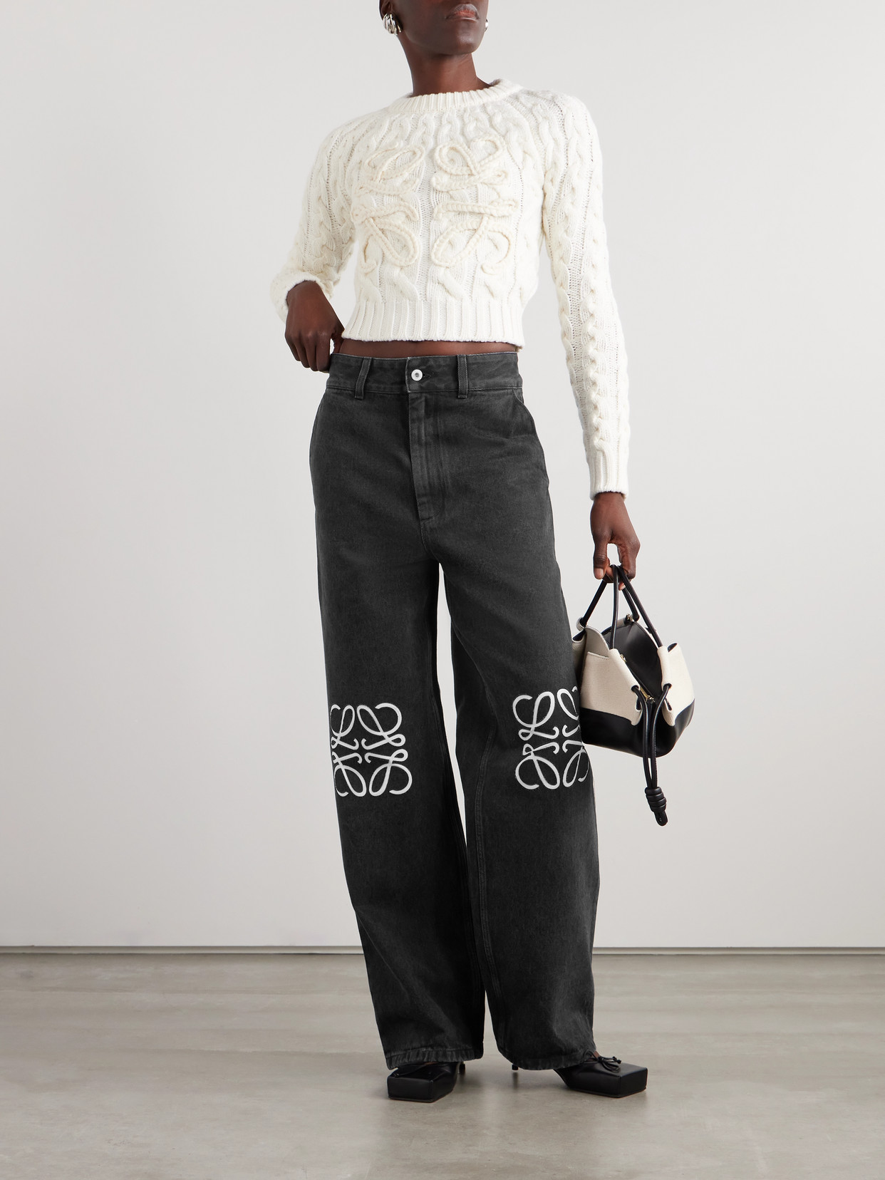 Loewe Anagram Appliquéd Boyfriend Jeans In Black