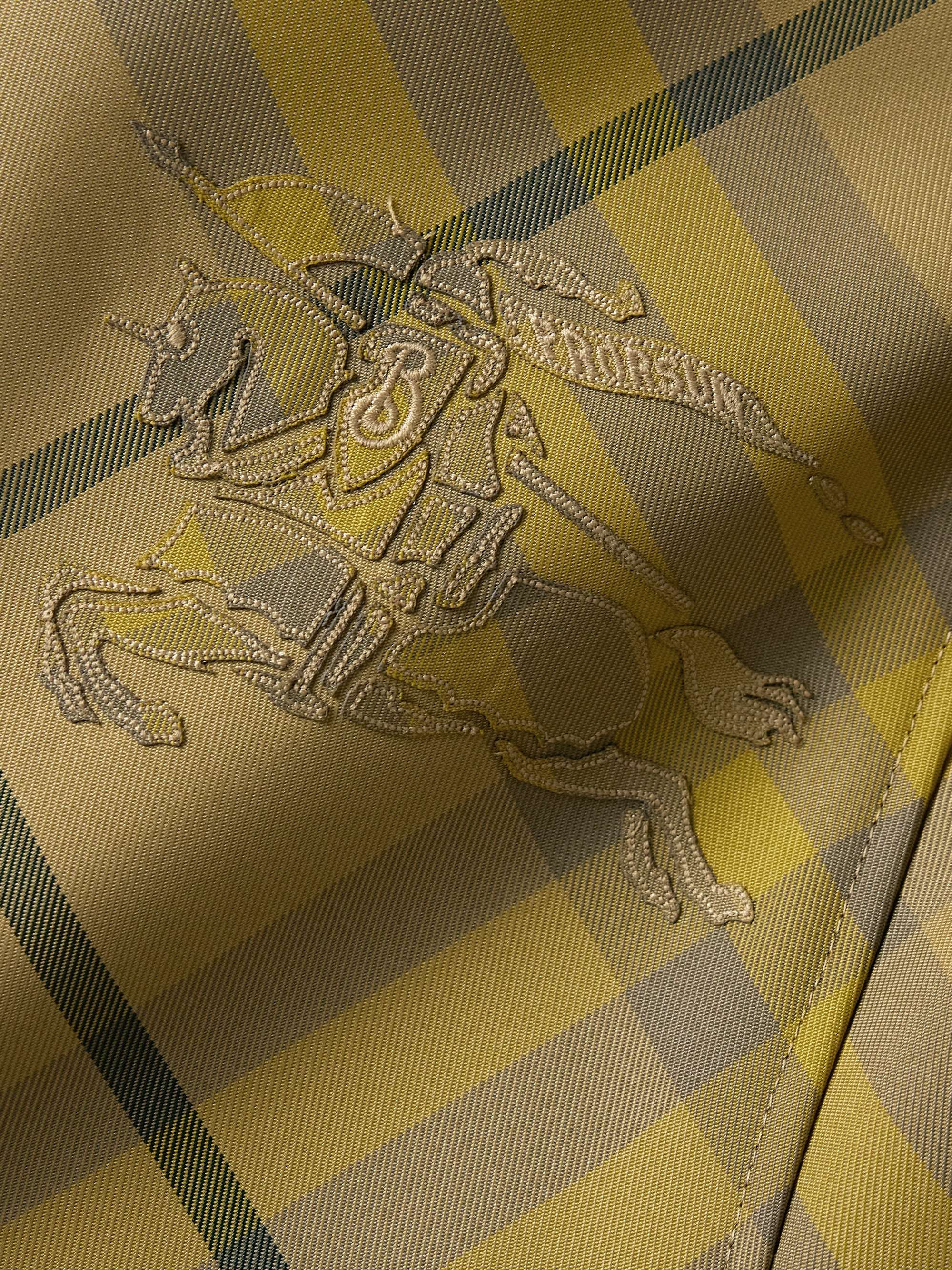 BURBERRY 