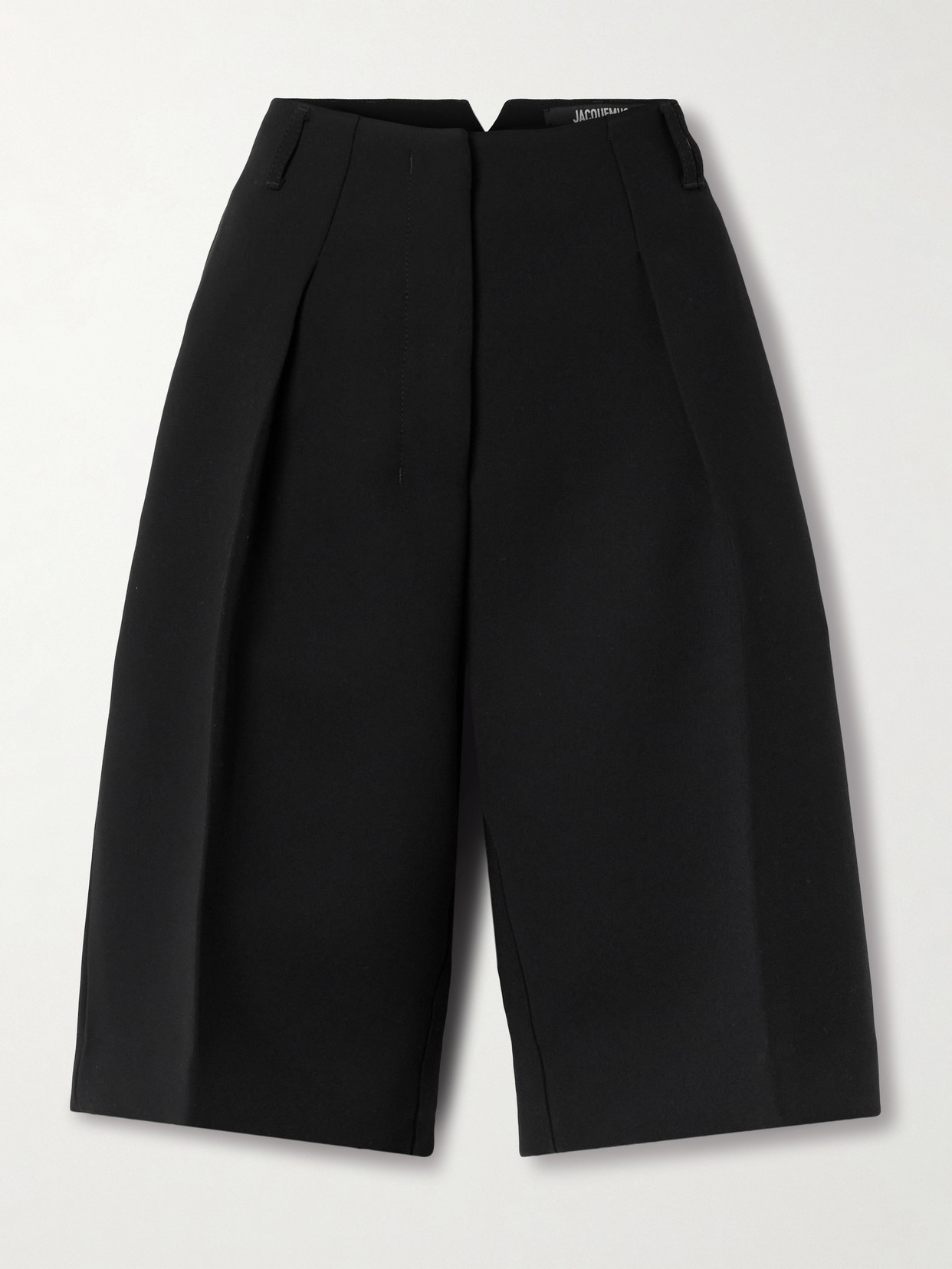 Jacquemus Ovalo High-rise Pleated Straight-leg Bermuda Shorts In Black