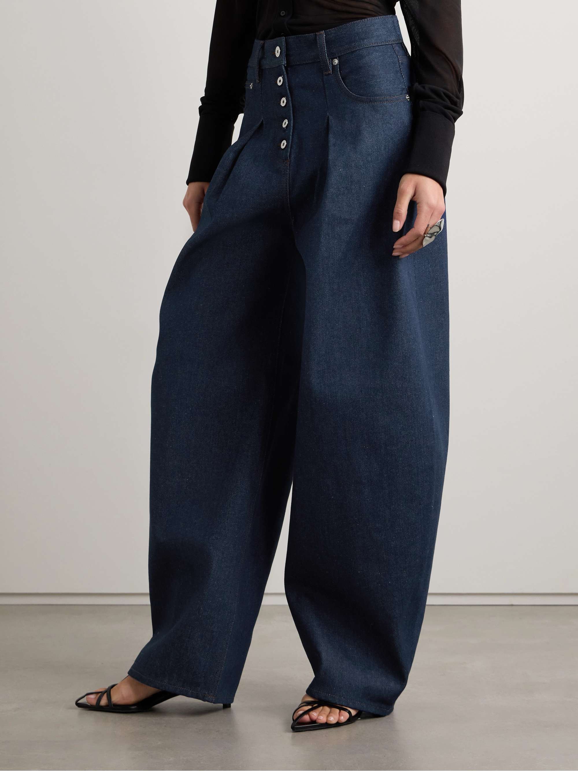 JACQUEMUS 