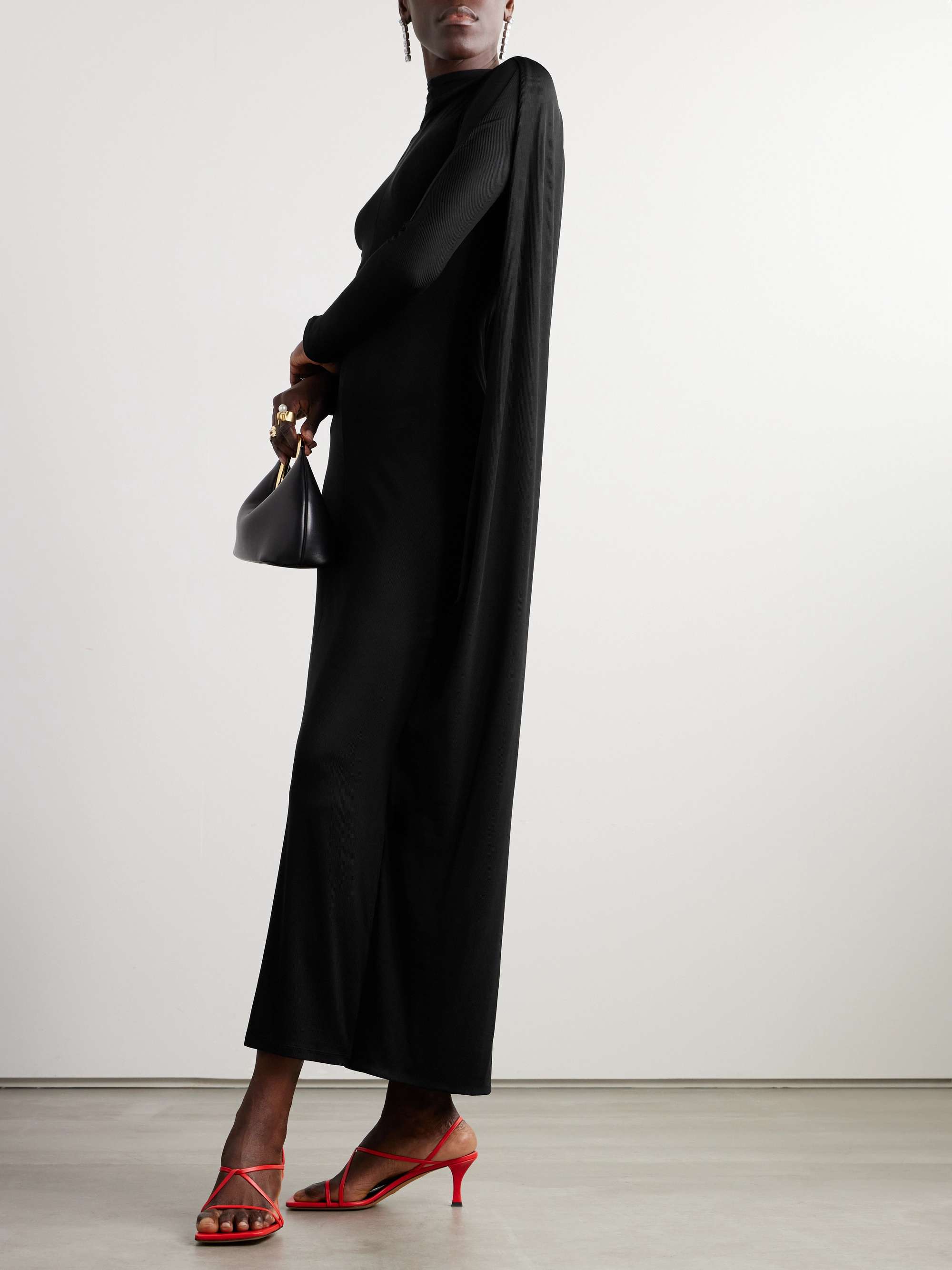 JACQUEMUS 