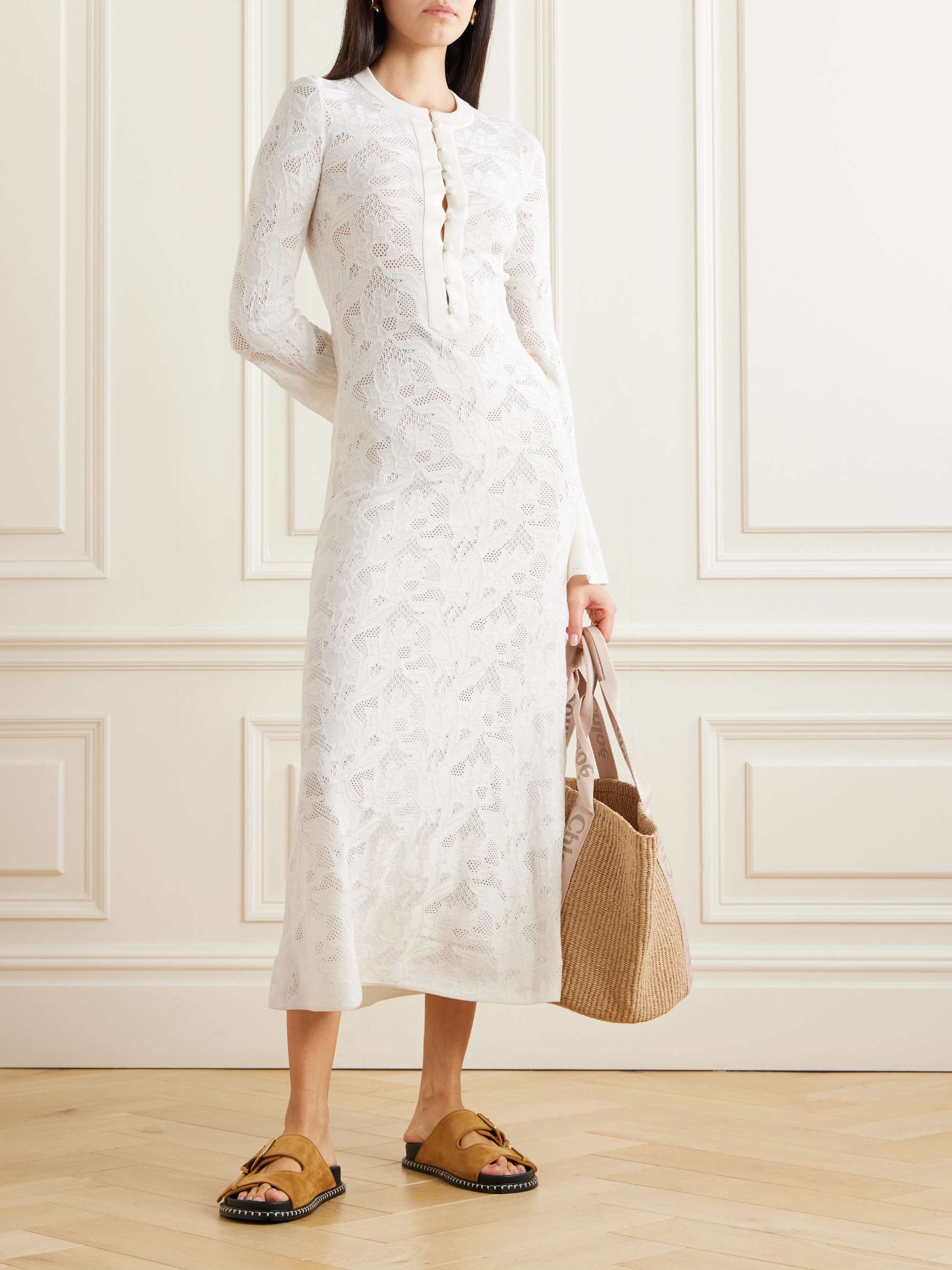 CHLOÉ 