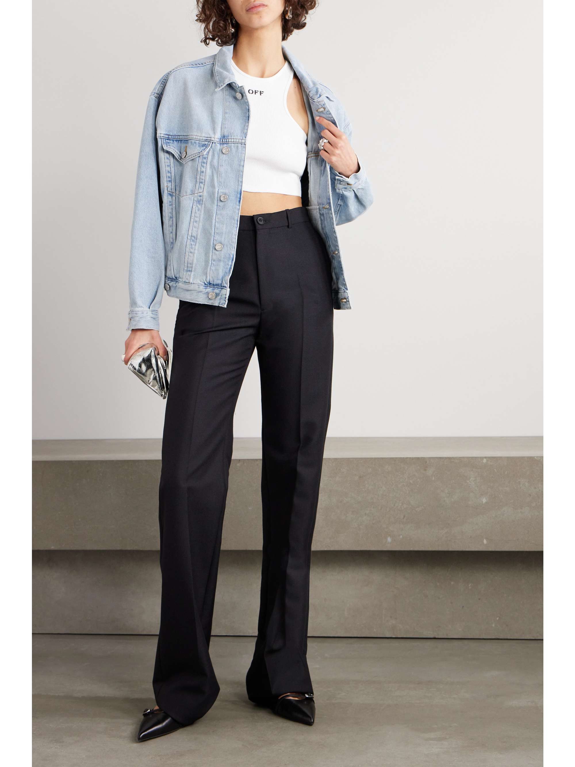 OFF-WHITE 