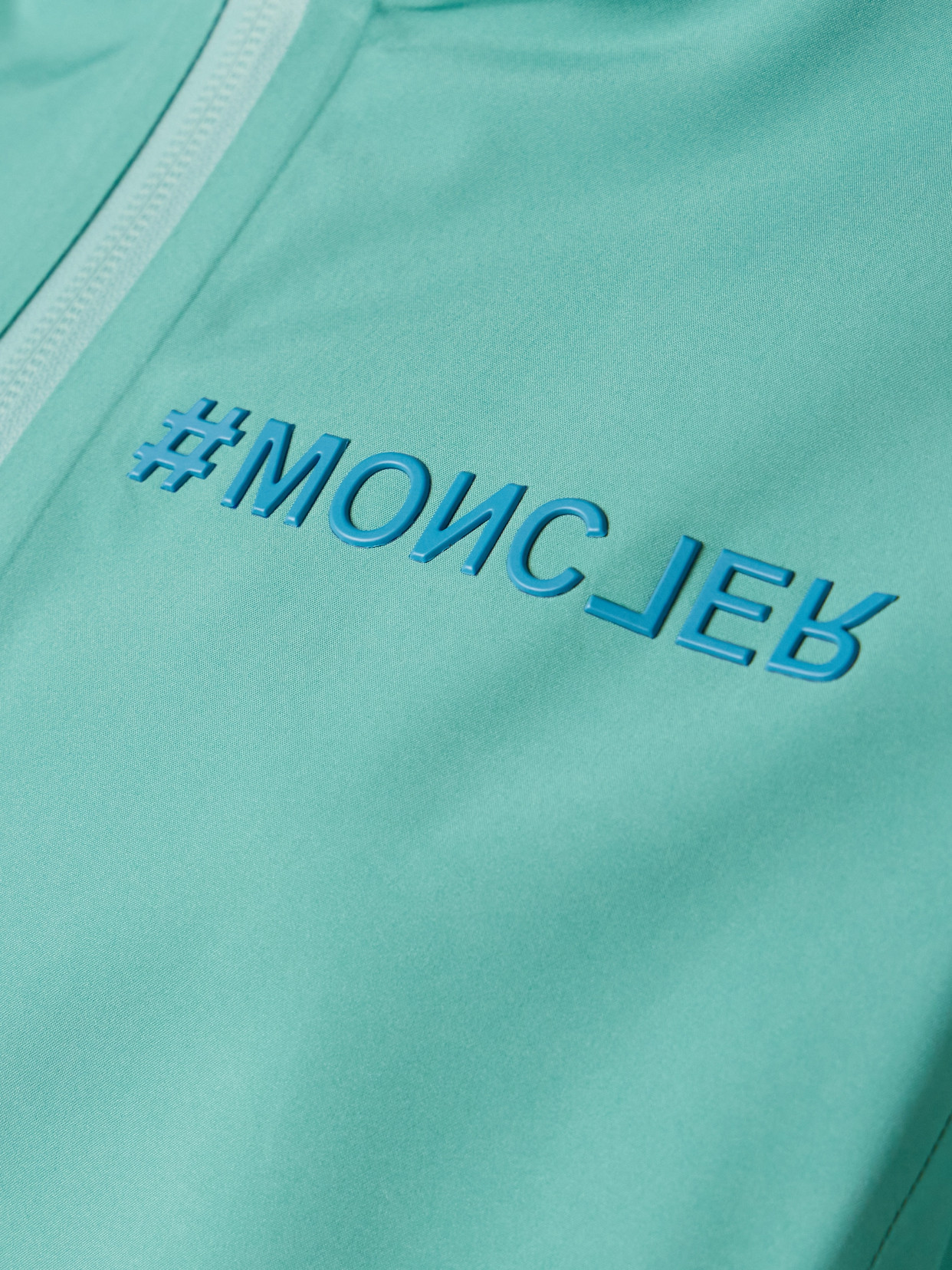 Moncler Valles Hooded Gore-tex Paclite® Jacket In Blue