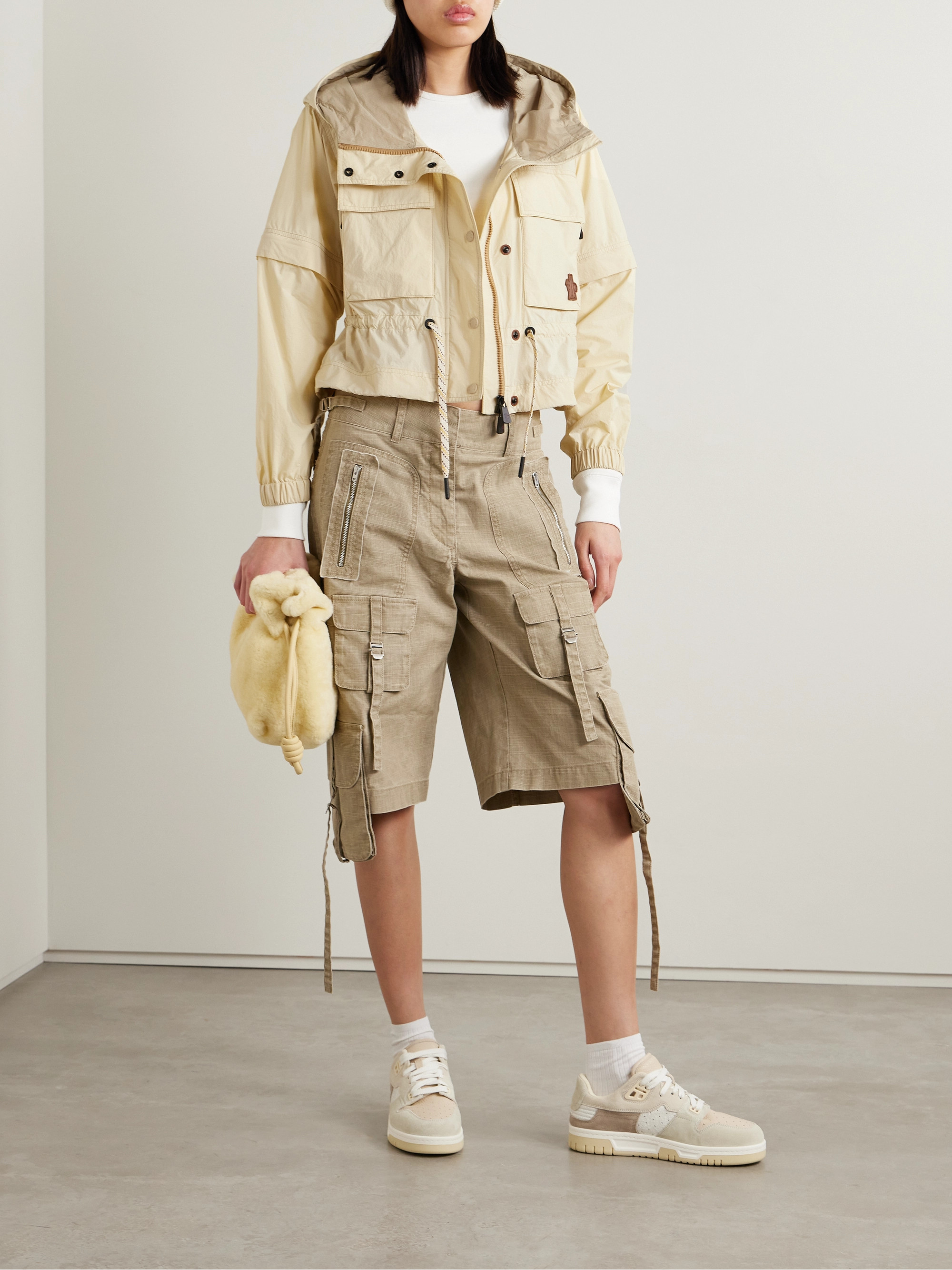 モンクレール　アリエル MONCLER Grenoble Roshelair Long Down Jacket Size 4 XL - L Black