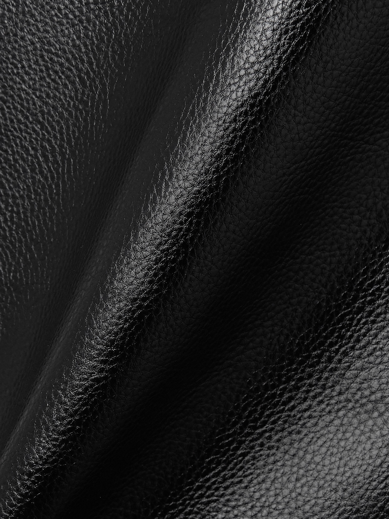 Zip-Detailed Textured-Leather Skirt