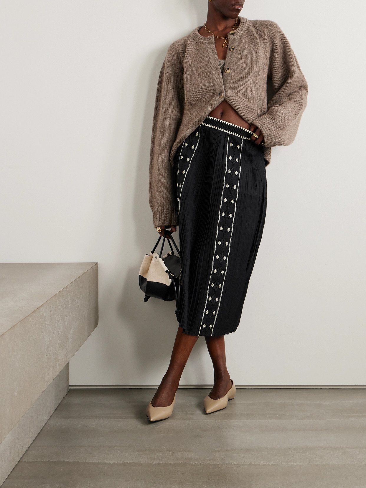 Ulla Johnson Sabina Pleated Embroidered Cotton-poplin Midi Skirt In Black