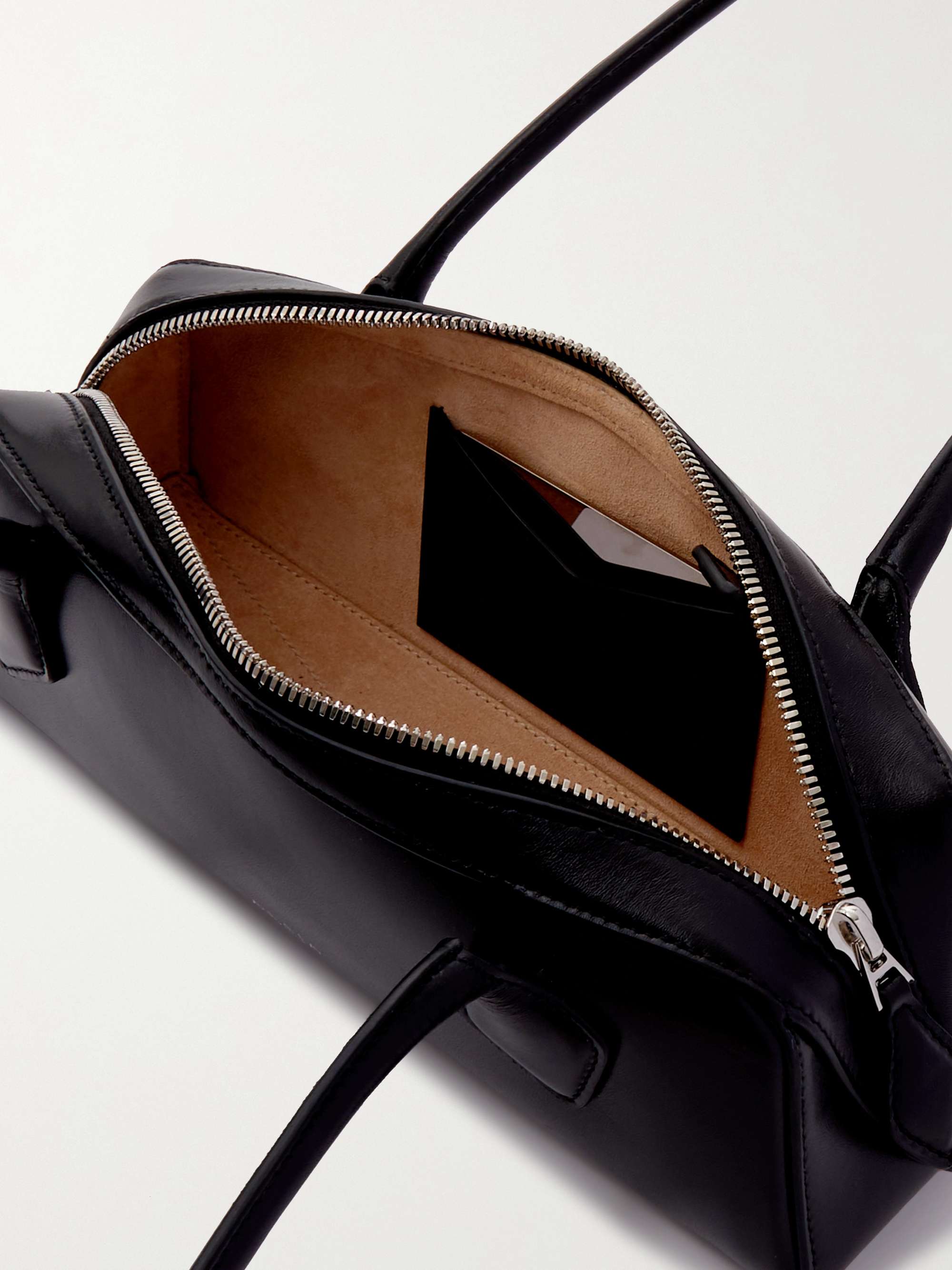 ALAÏA 