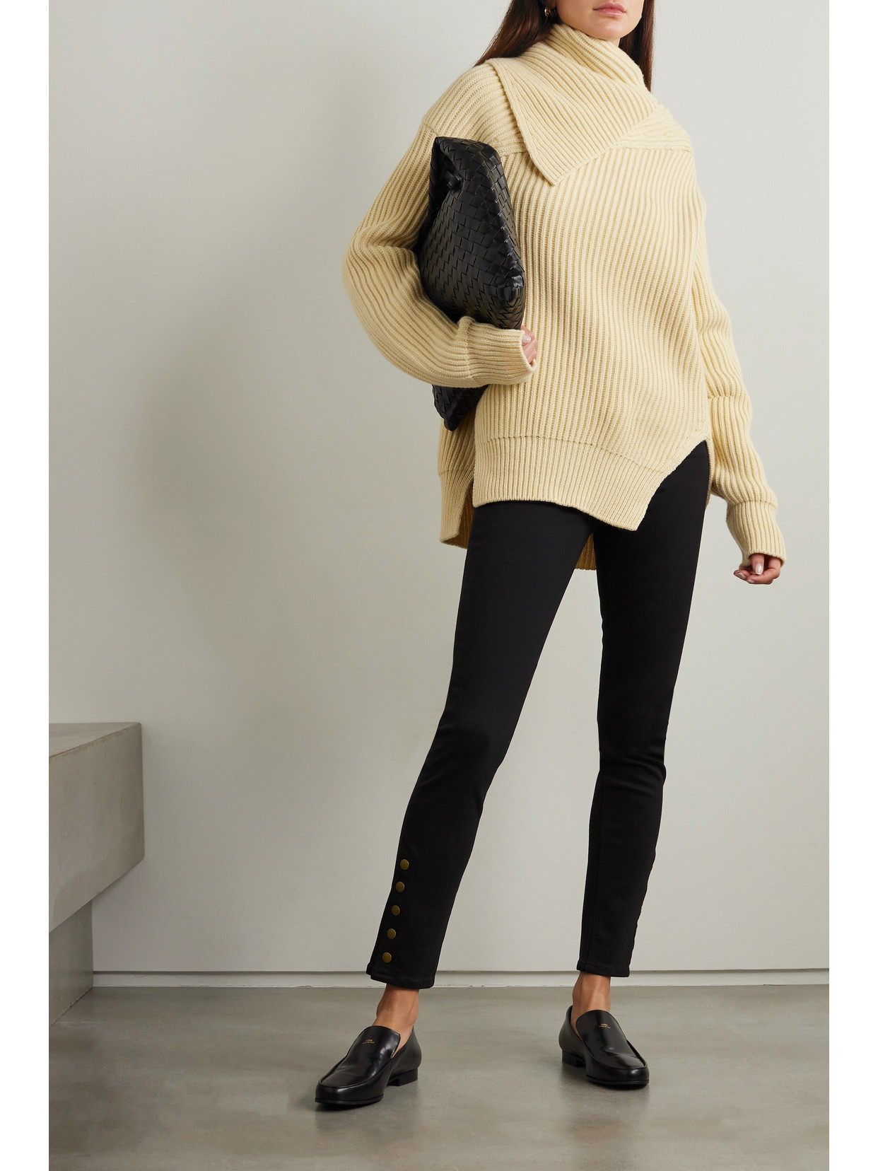 Frame The Snapped High-rise Denim Leggings In Black