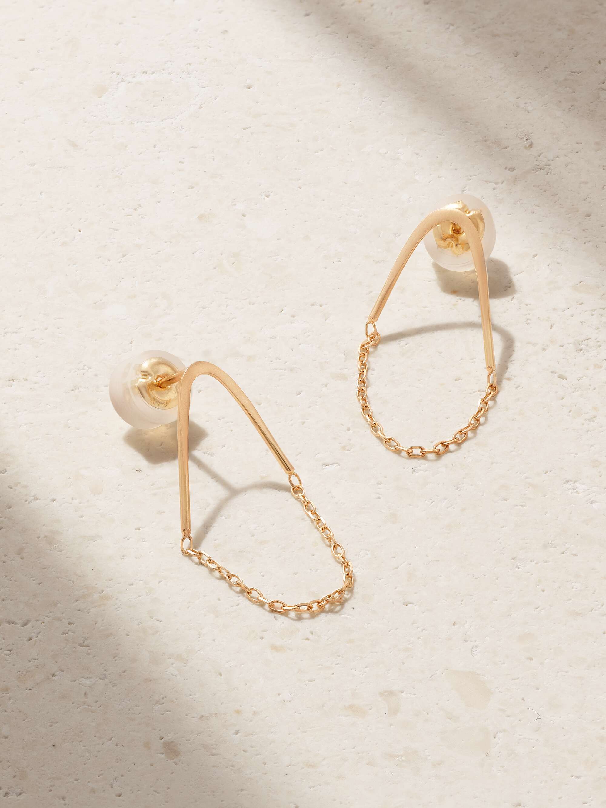 MELISSA JOY MANNING Single Chain V Drop 14 karat recycled gold