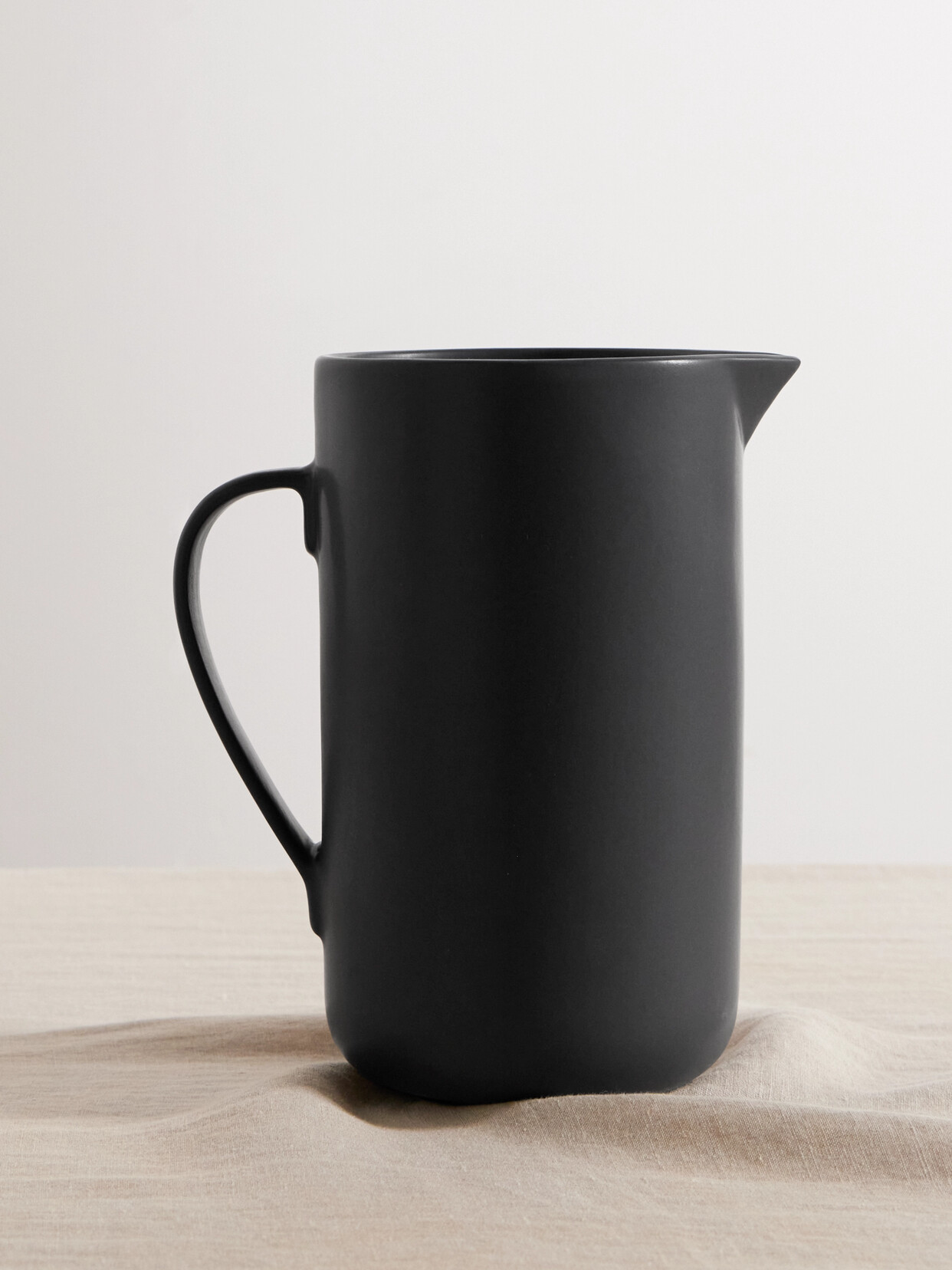 LOUISE ROE - Pisu 15 Ceramic Pitcher - Black