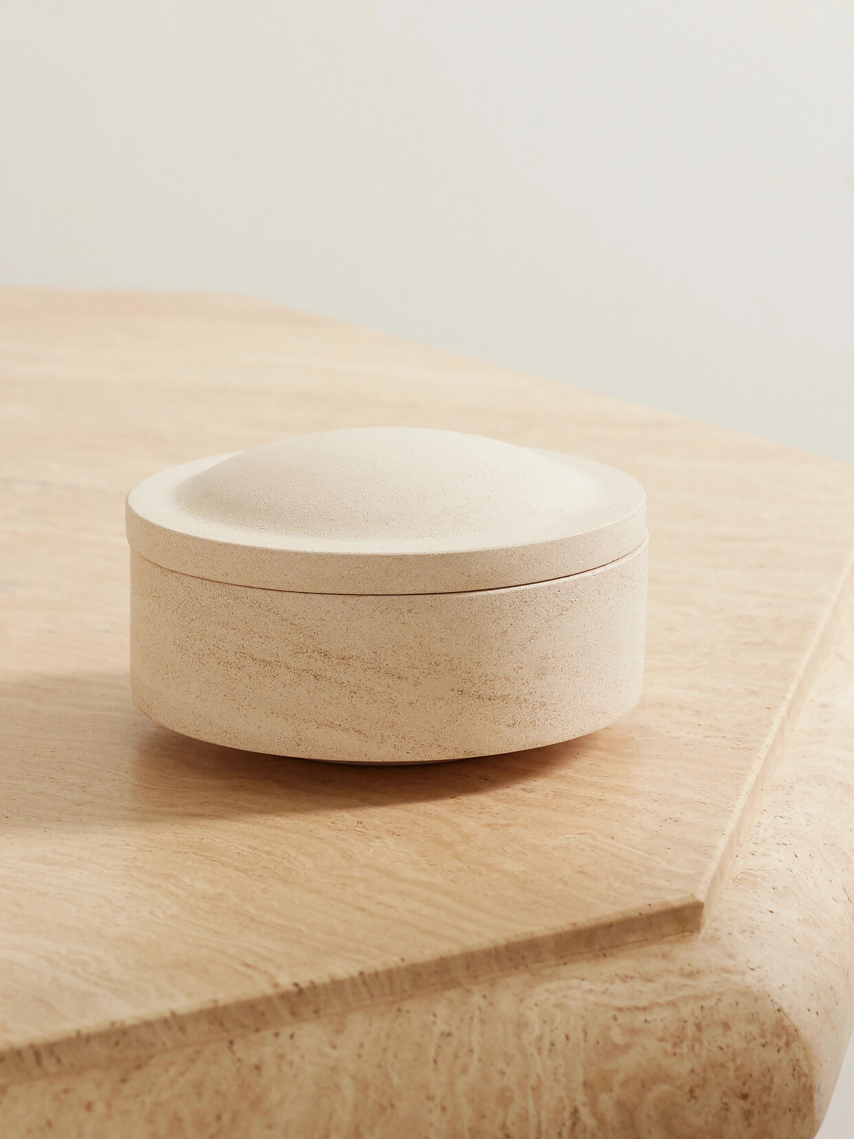 LOUISE ROE - 07 Gallery Object Limestone Jar - Cream