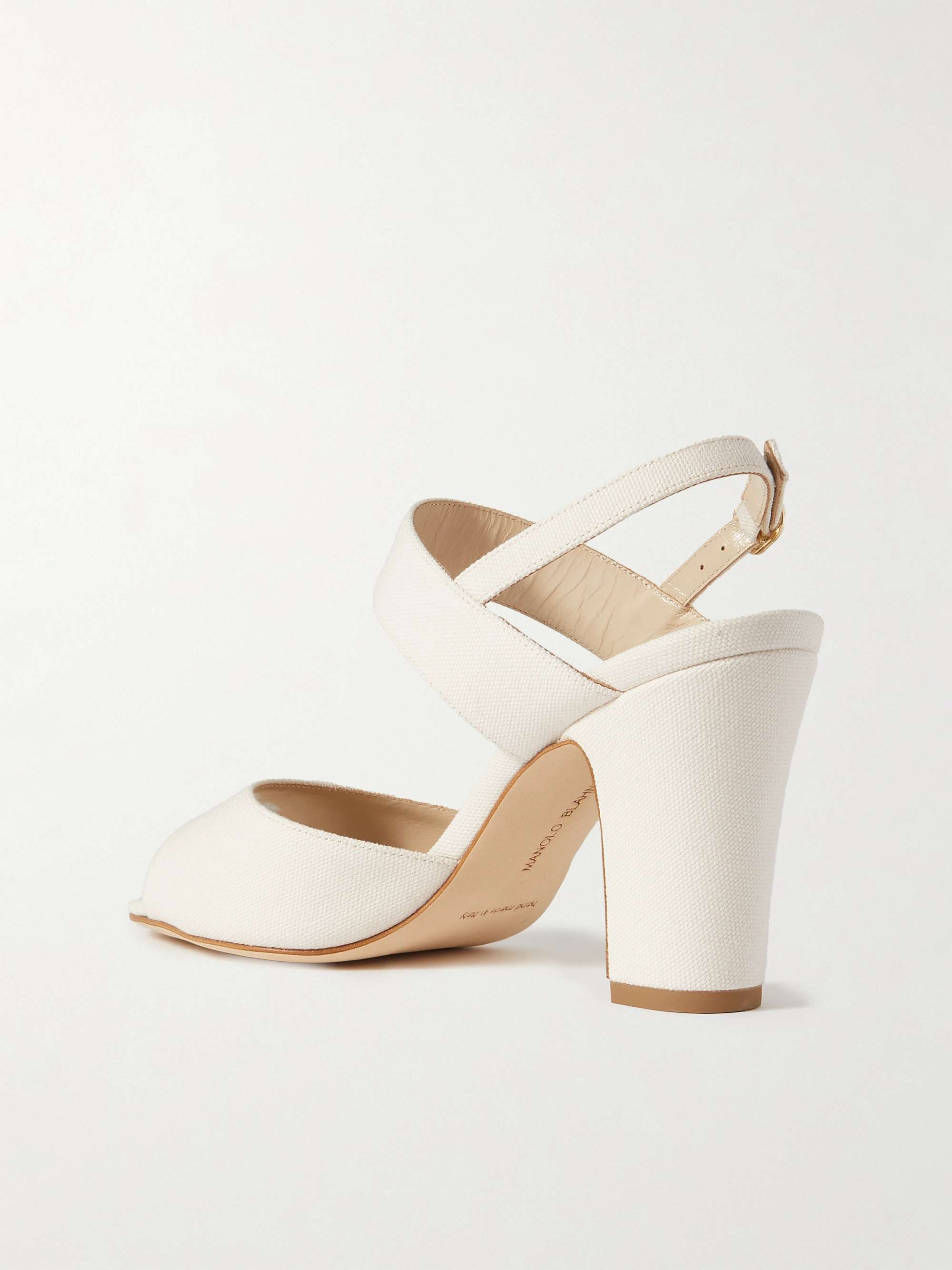 MANOLO BLAHNIK 