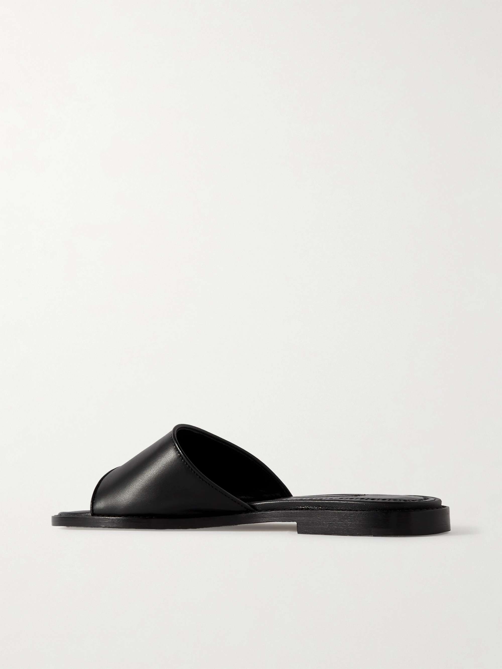 MANOLO BLAHNIK 