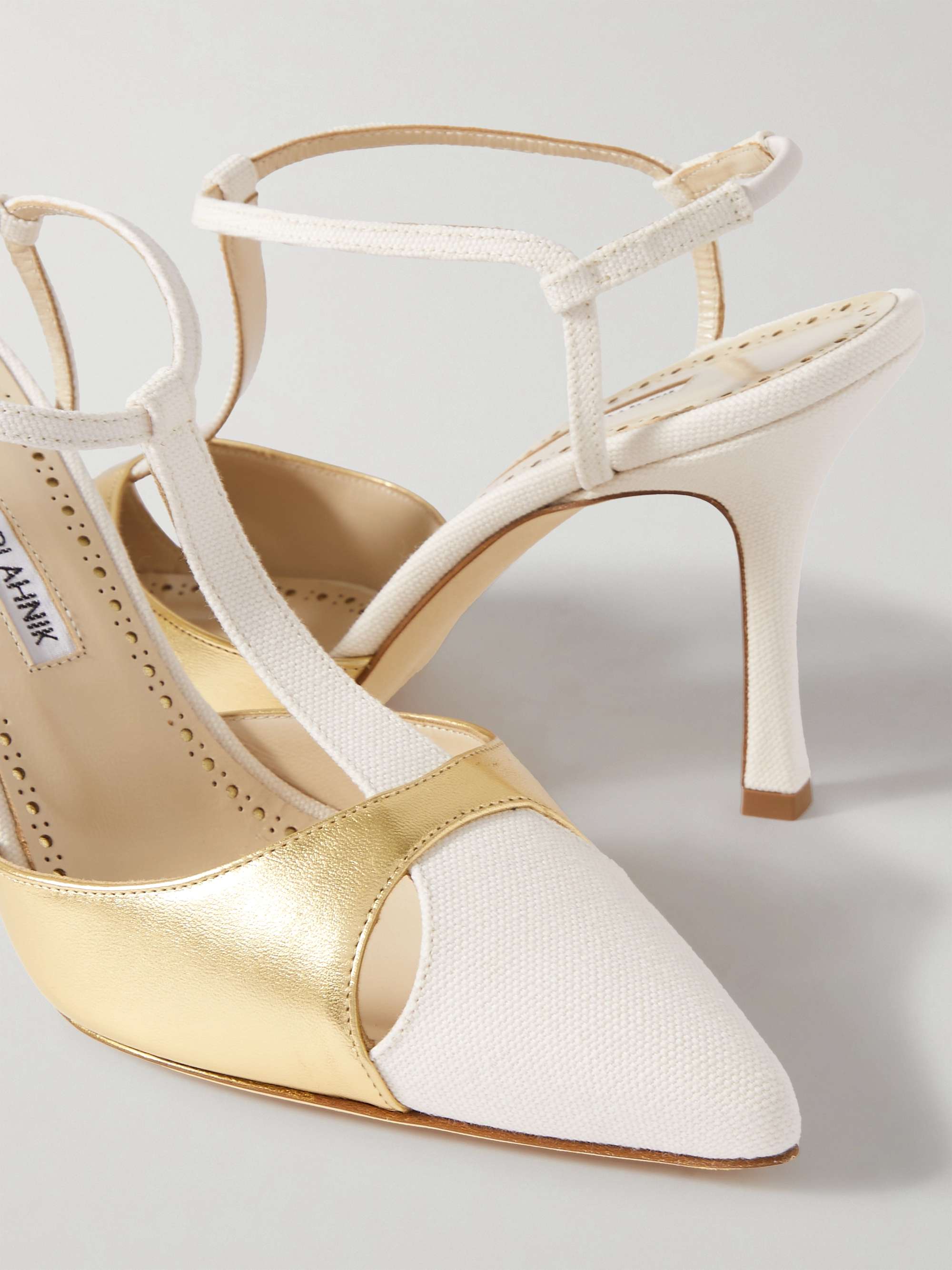 MANOLO BLAHNIK 