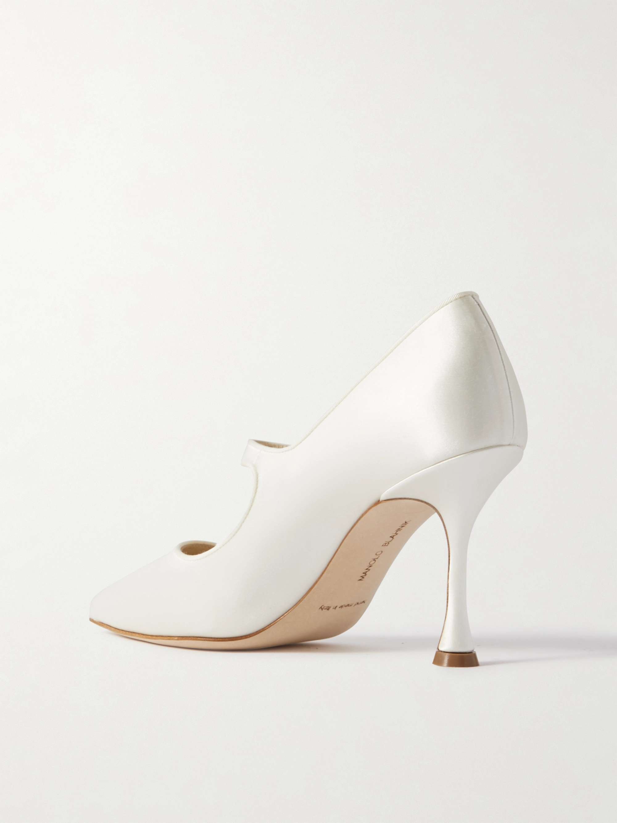 MANOLO BLAHNIK 