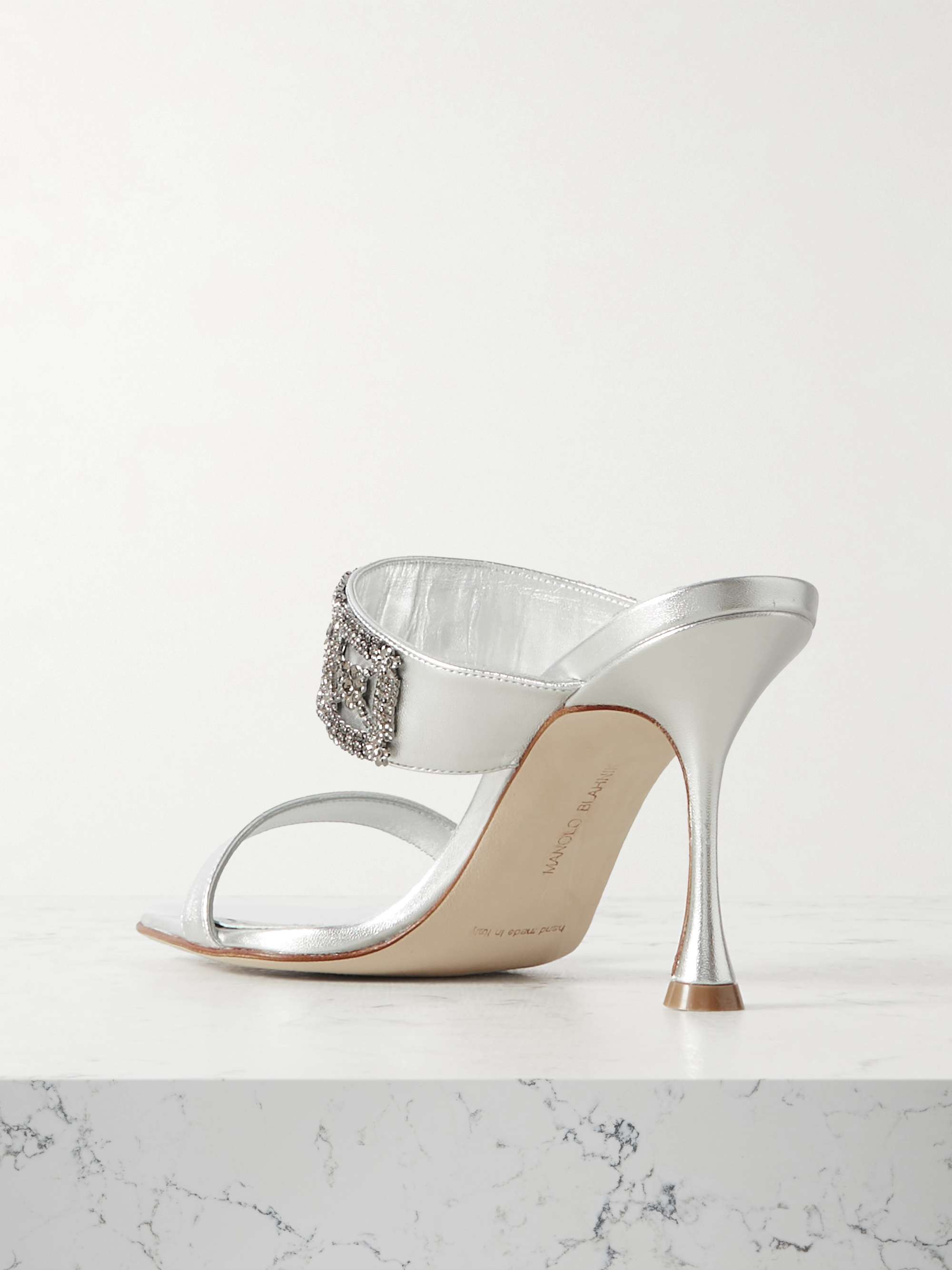 MANOLO BLAHNIK 
