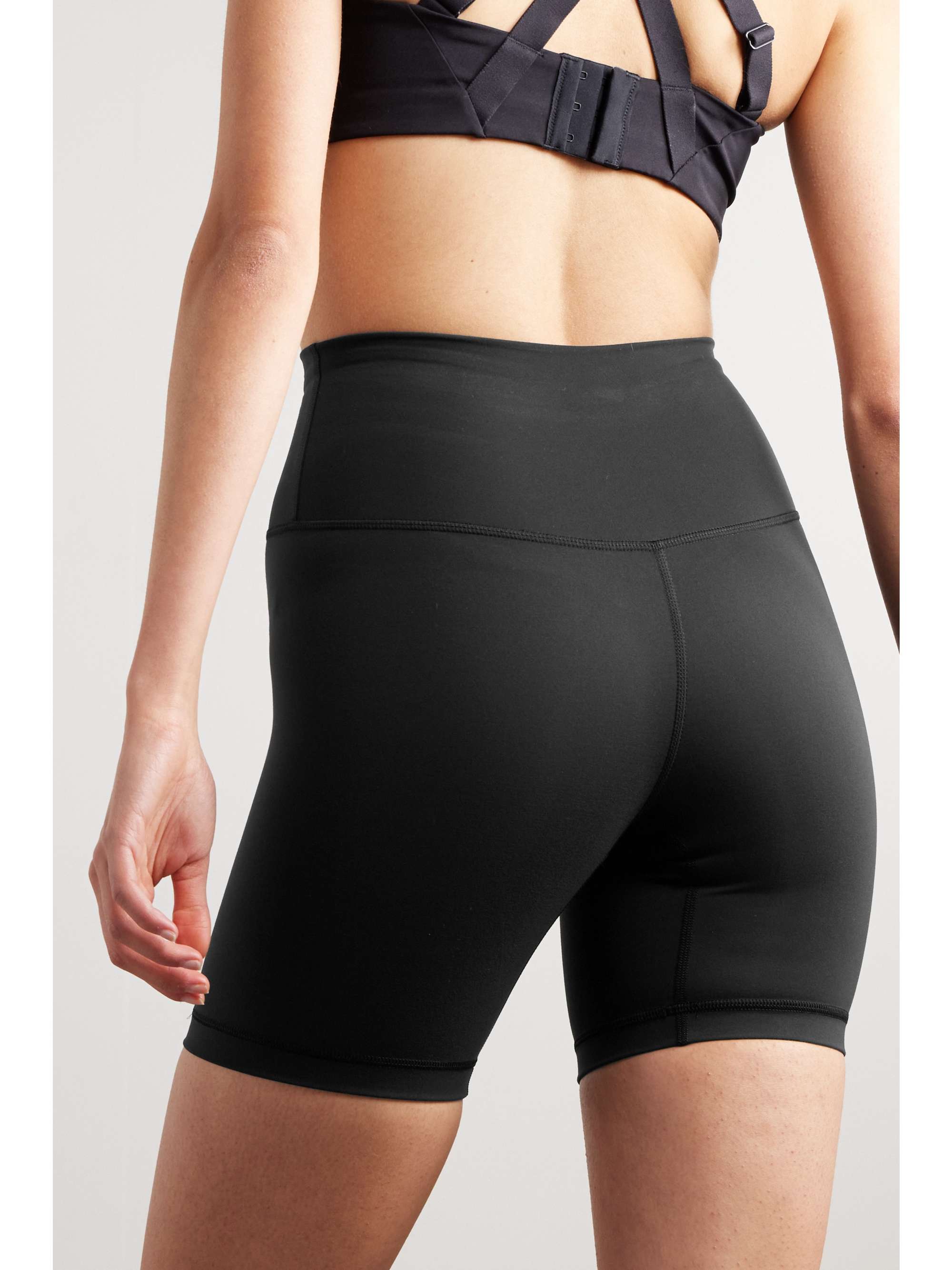 LULULEMON 
