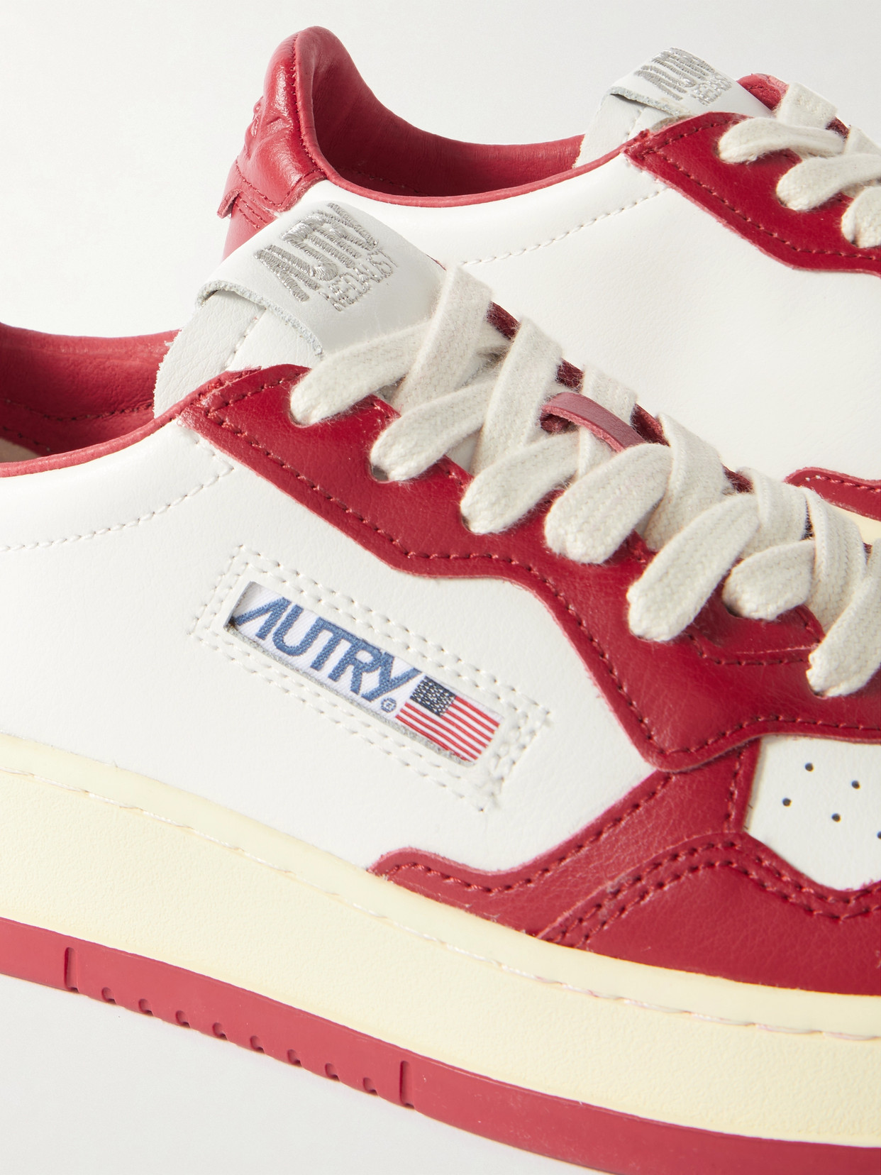 Medalist Low Sneakers